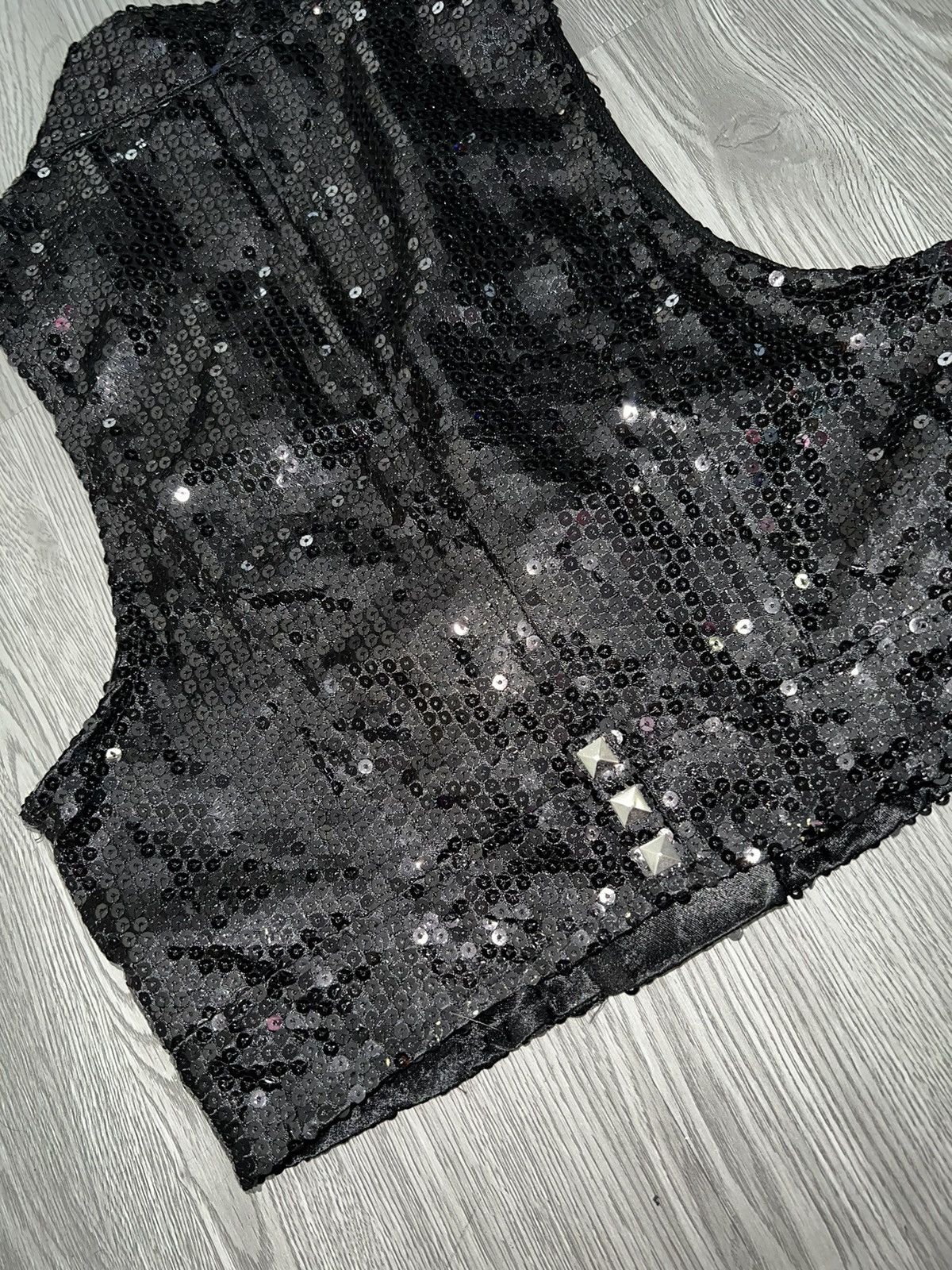 Japanese Brand Black sequin and stud cropped vest 🖤🧛🏻‍♀️ Size S / US 4 / IT 40 - 6 Thumbnail