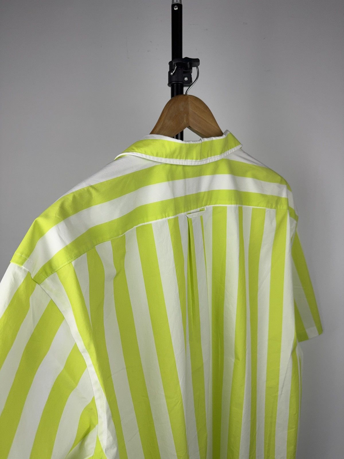 Hugo Boss Luxury 00s BOSS Hugo Boss Lollo Stripe Shirt XL Neon Size US XL / EU 56 / 4 - 11 Thumbnail