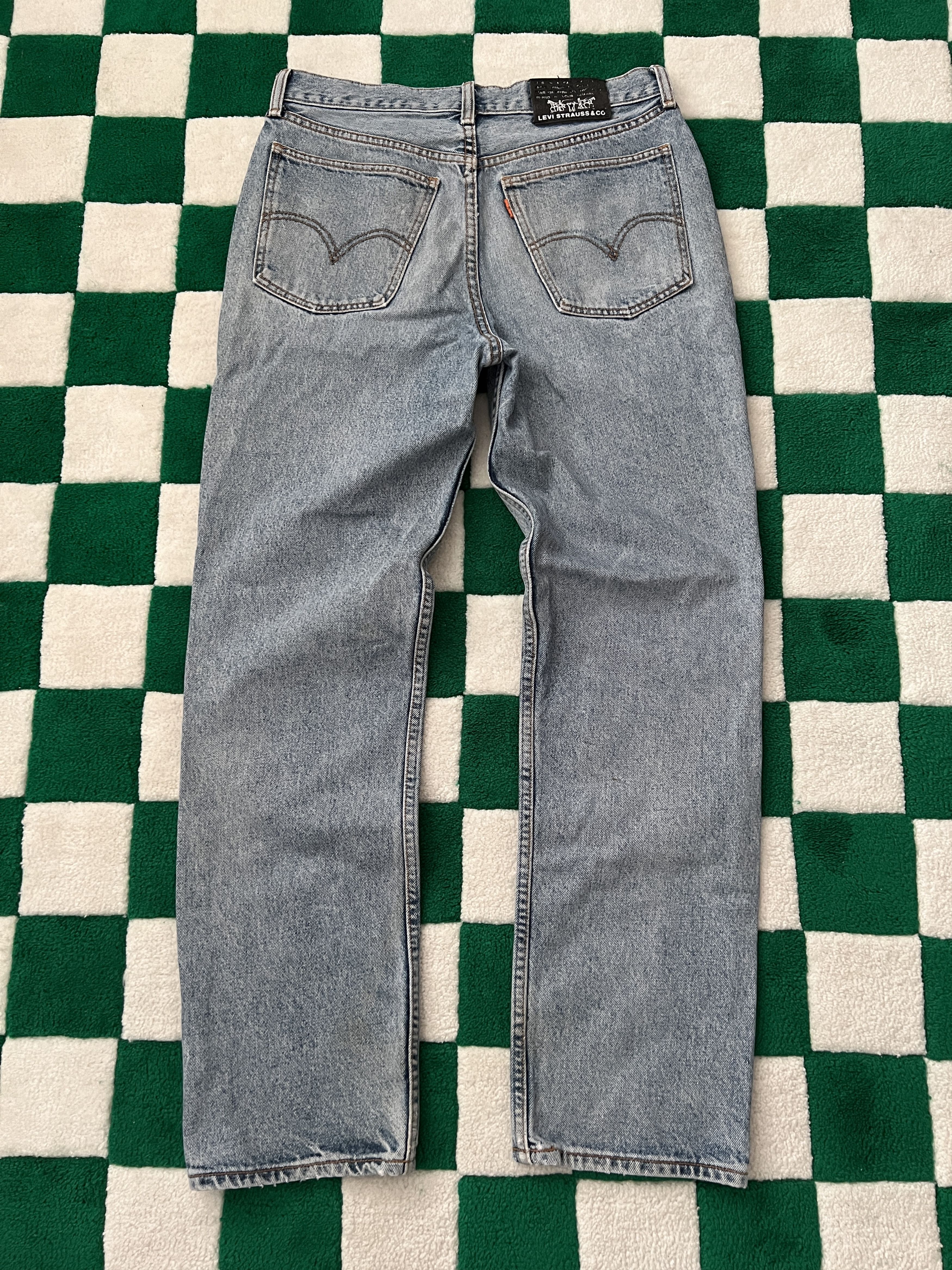 Levi's Vintage 90s Levis 627 Washed Denim Jeans Orange tab W34 L32 Size US 34 / EU 50 - 1 Thumbnail