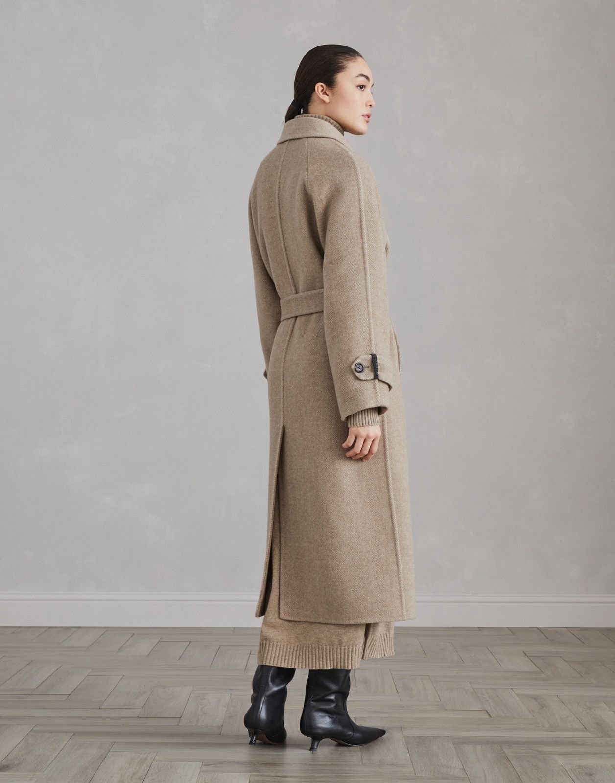 Brunello Cucinelli o1la1rc1a1025 Overcoat in Beige Size XL / US 12-14 / IT 48-50 - 2 Thumbnail