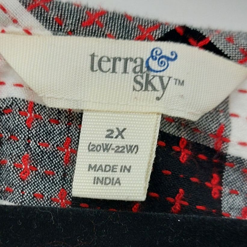 Other Terra & Sky Women's Plus Size Black White Red Ruffled Top 2X Size XXL / US 16-18 / IT 52-54 - 3 Thumbnail