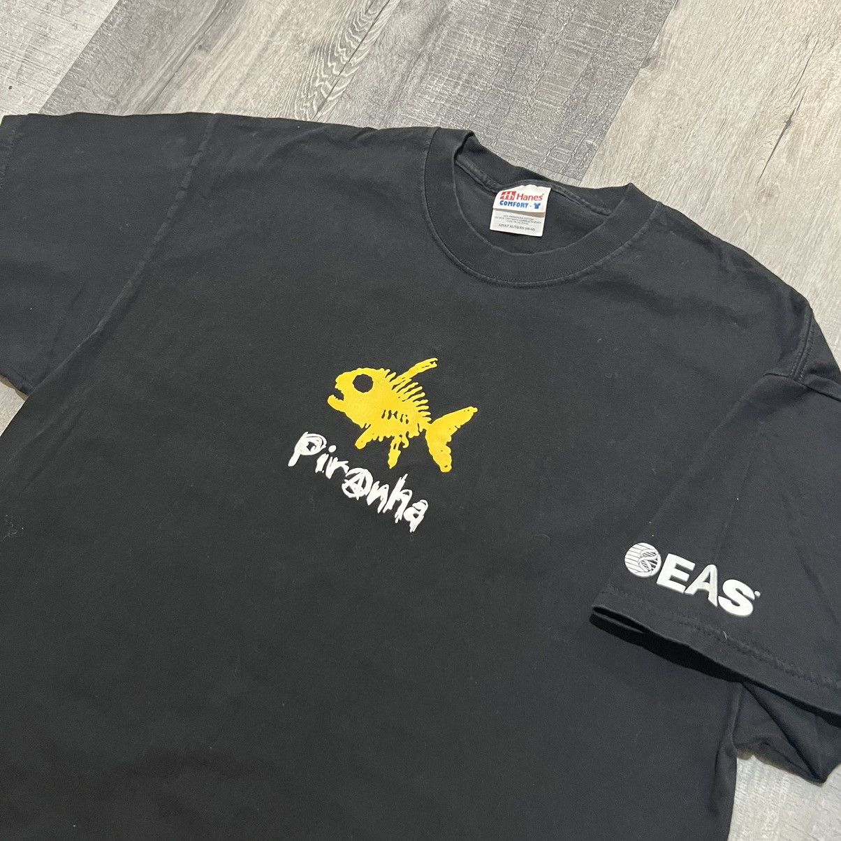 Hanes × Vintage VTG Piranha Energy Drink Black Y2K Fish Logo Ocean T Shirt Size US XL / EU 56 / 4 - 2 Thumbnail