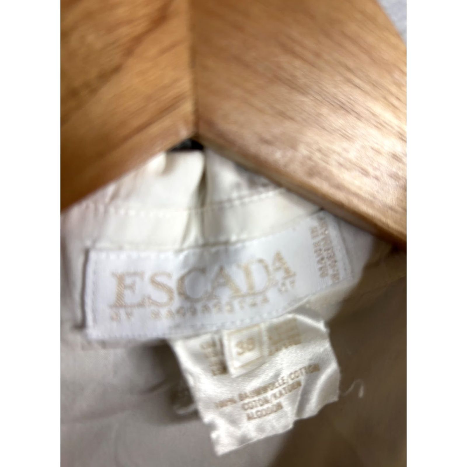 Escada VINTAGE Escada Blouse Womens 38 White Ruffle Front Button Down Long Sleeve Size XS / US 0-2 / IT 36-38 - 3 Thumbnail