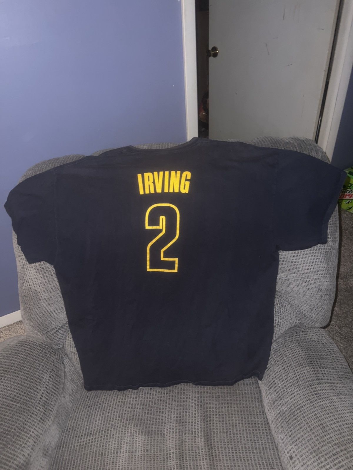 NBA NBA Cleveland Cavaliers #2 Kyrie Irving Tee Size US XXL / EU 58 / 5 - 4 Thumbnail