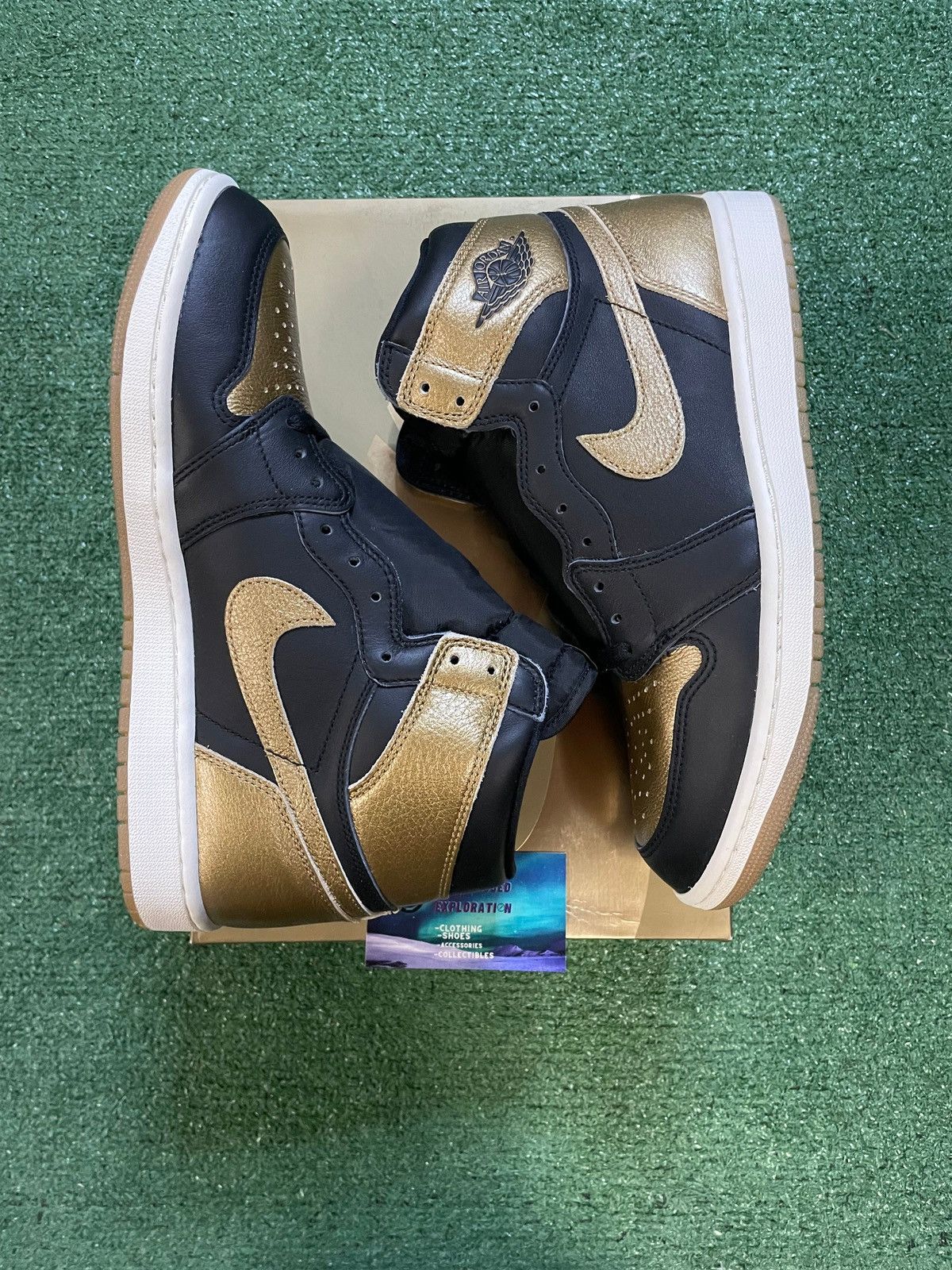 Jordan Brand Air Jordan 1 high black metallic gold Size US 8.5 / EU 41-42 - 3 Thumbnail
