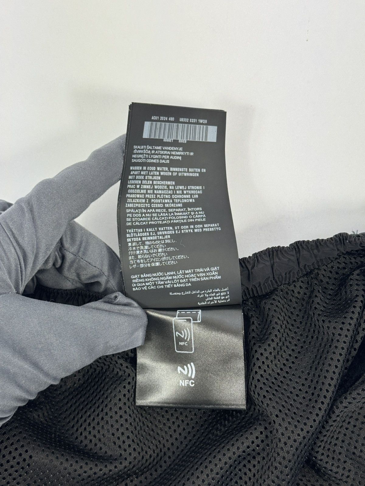 Prada NYLON SWIM SHORTS Size US 32 / EU 48 - 10 Thumbnail