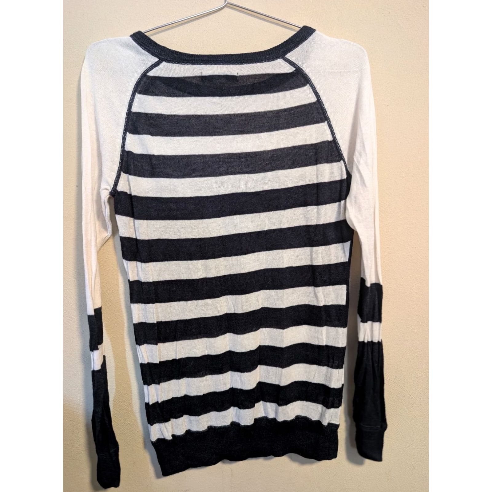 Vintage GH Bass Sweater Lightweight Knit Navy Blue White Stripe Pullover Women's MEDIUM Size M / US 6-8 / IT 42-44 - 3 Thumbnail