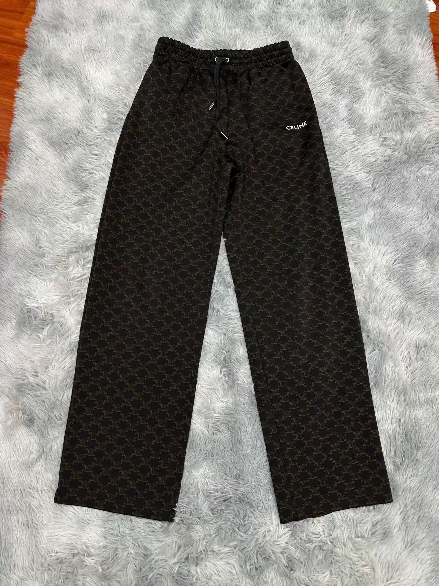 Celine CELINE Triomphe All Over Print Sweatpants S Size 26" / US 2 / IT 38 - 1 Thumbnail