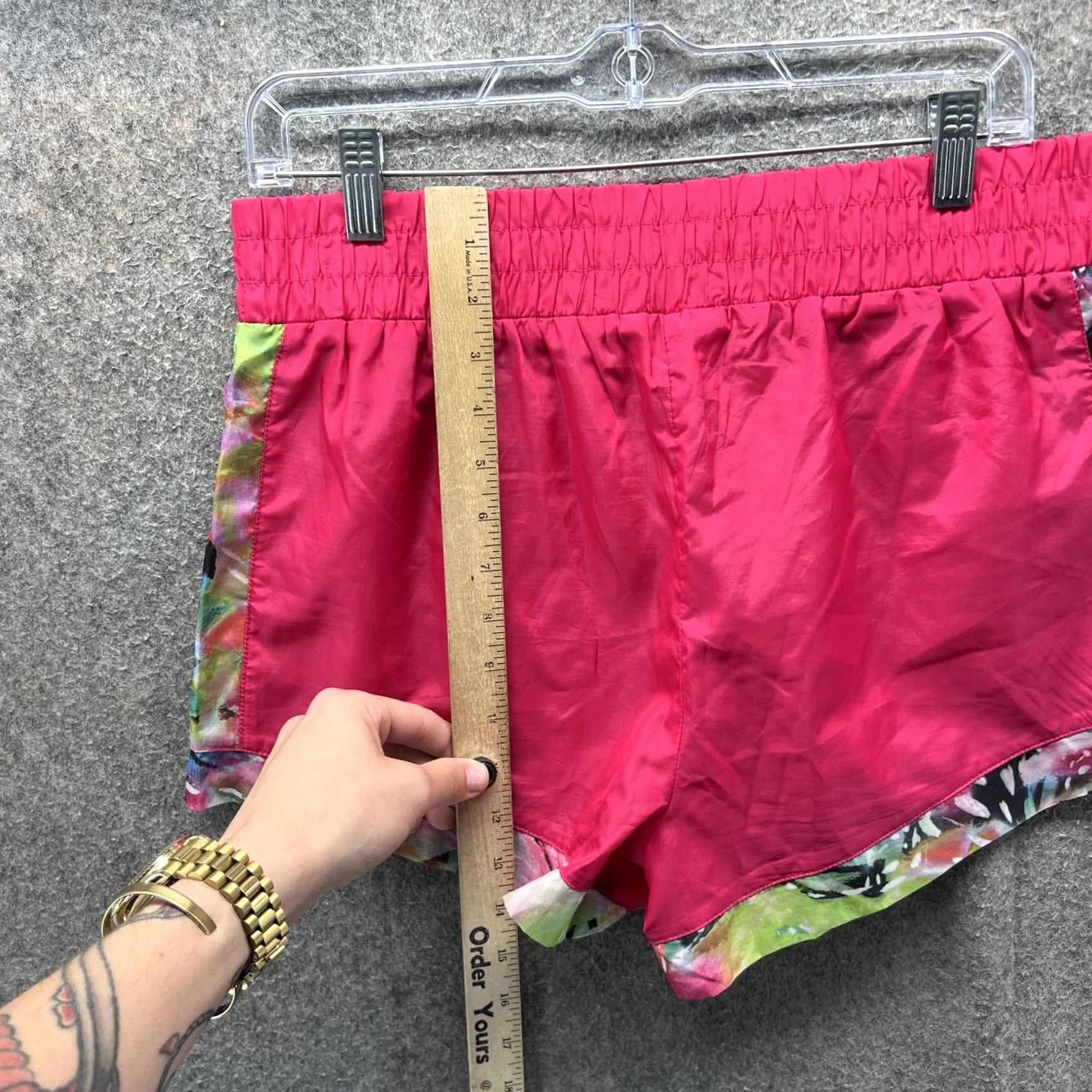 Juicy Couture Juicy Couture Shorts Womens Large Pink Floral 3 In Running Lightweight Elastic Waist Athletic Size 36" / US 14 / IT 50 - 6 Thumbnail