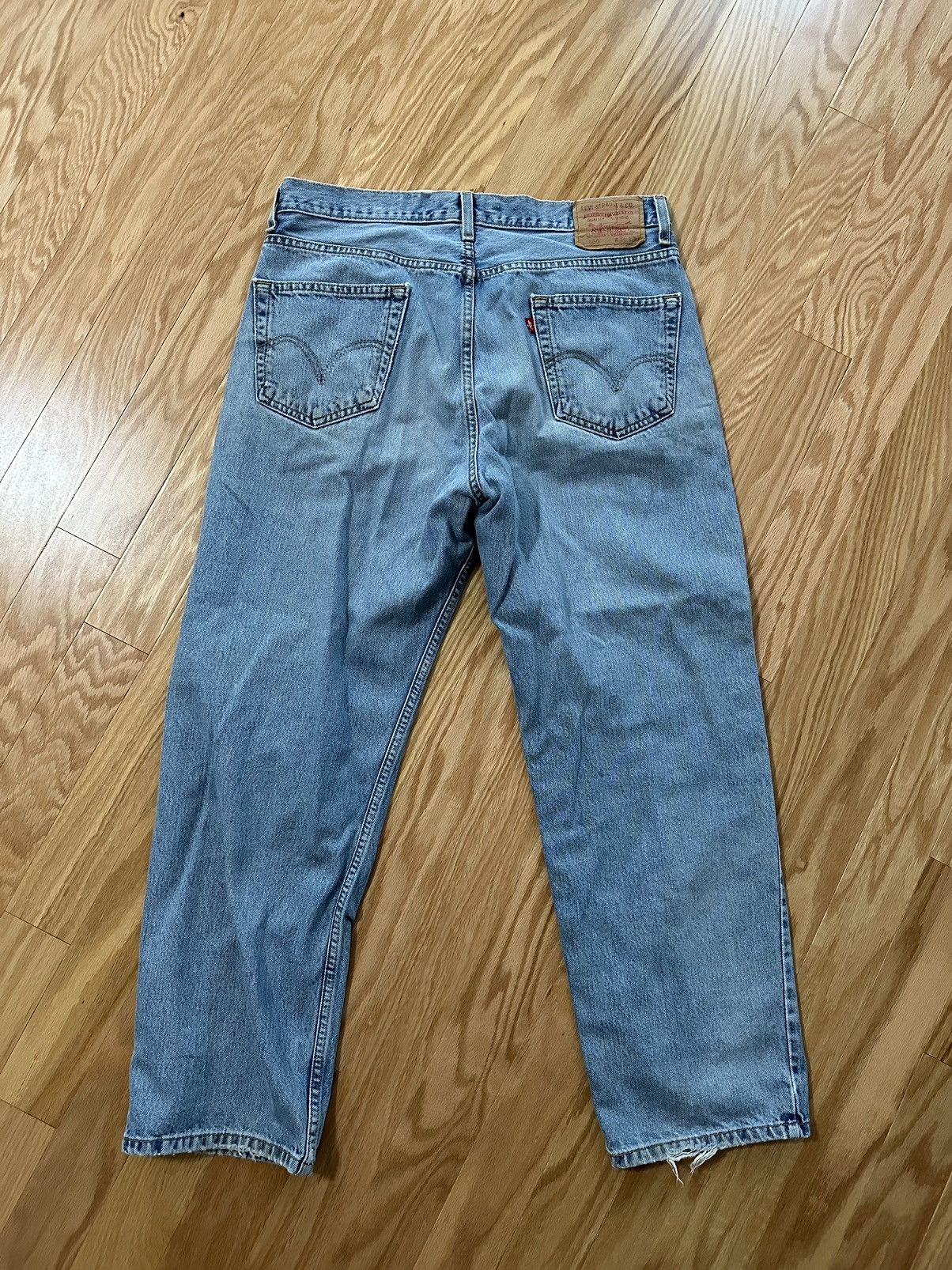 Levi's × Vintage Levi's 550 Light Wash Relaxed Fit Distressed Denim Jeans Size US 36 / EU 52 - 2 Thumbnail