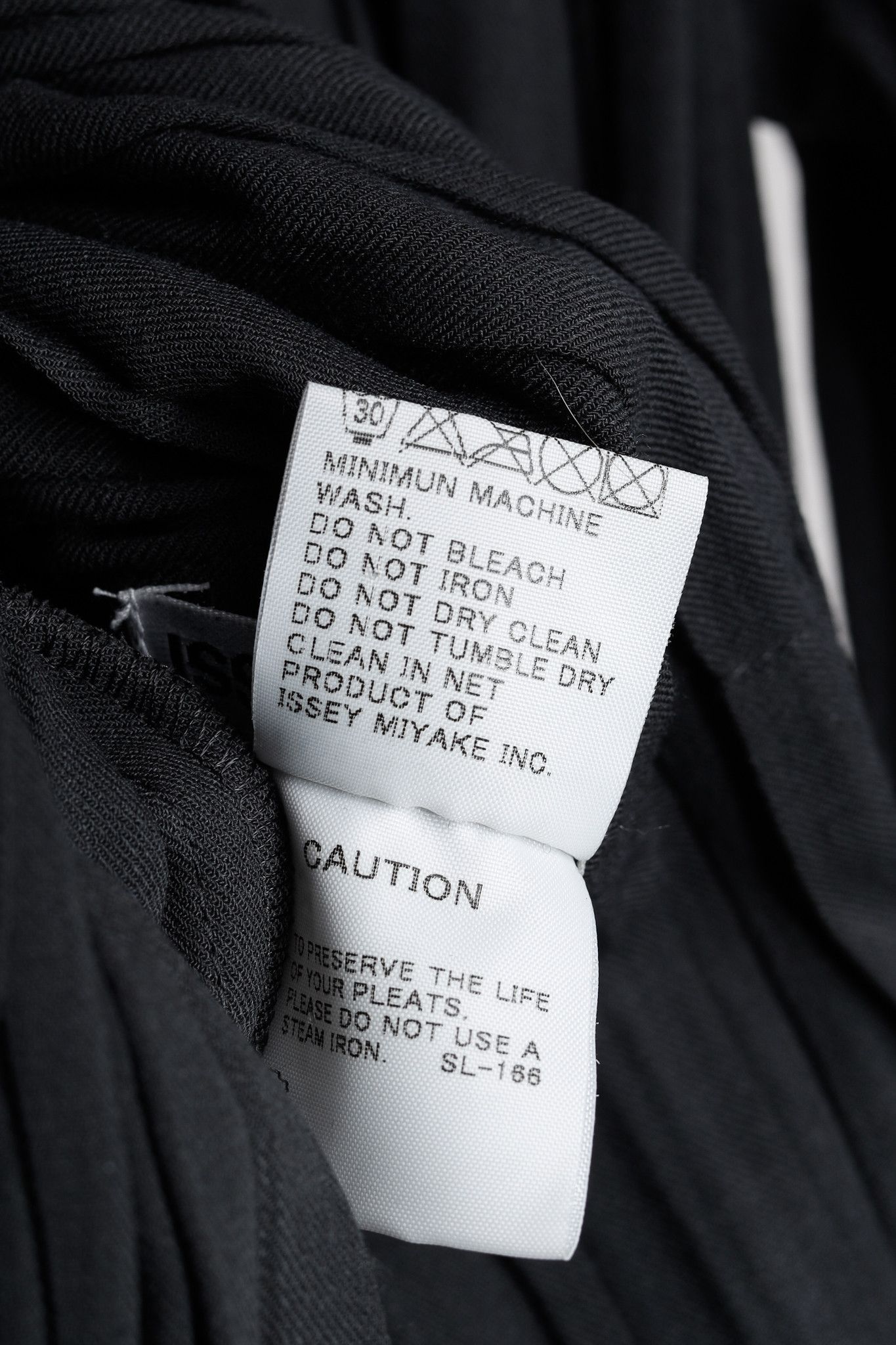 Issey Miyake Issey Miyake Archival Rare Pleated Scarf Button Duster Size L / US 10 / IT 46 - 9 Thumbnail