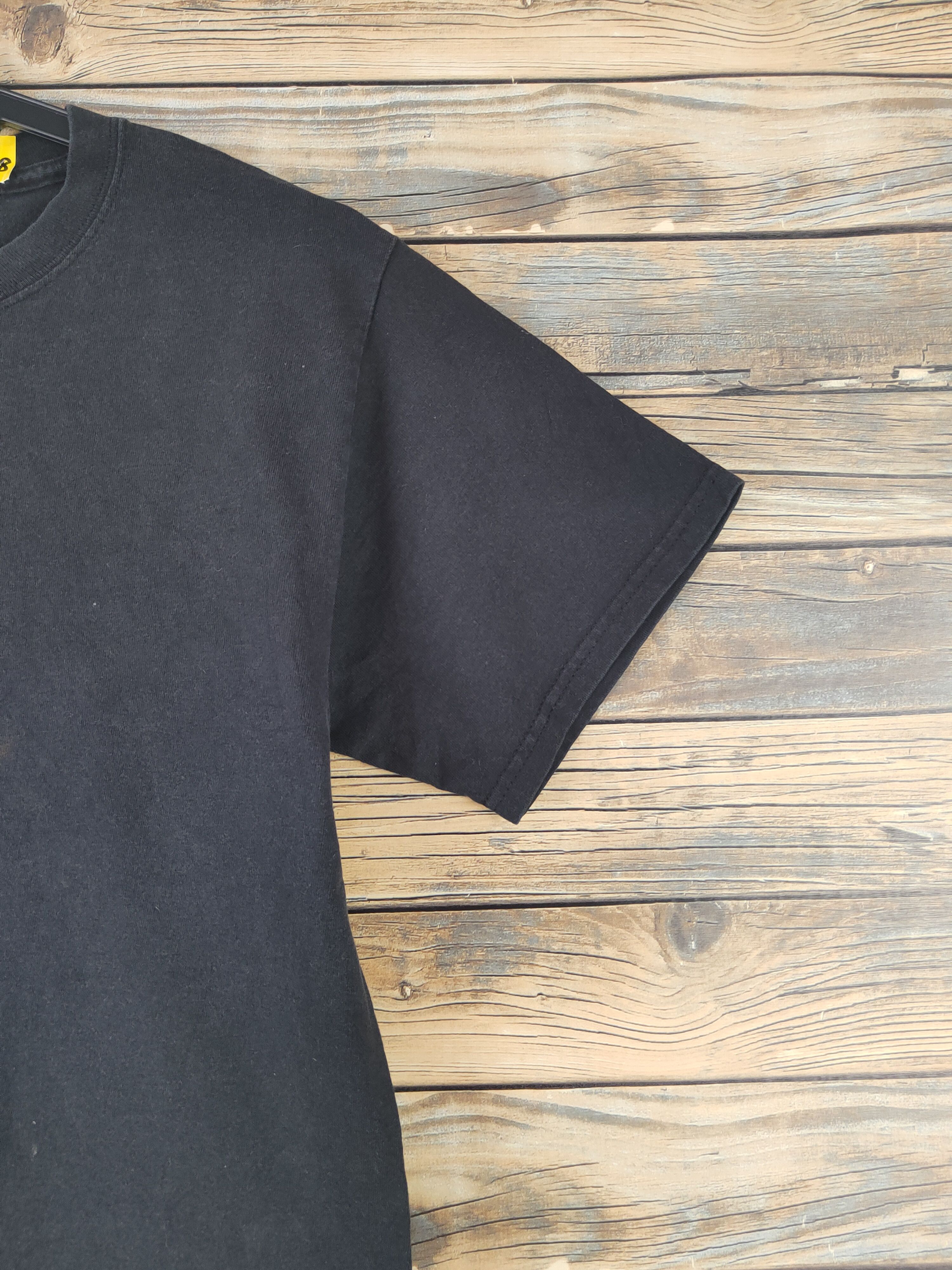 Japanese Brand DL Hanes Black Short Sleeve T-shirt #1808 Size US S / EU 44-46 / 1 - 6 Thumbnail