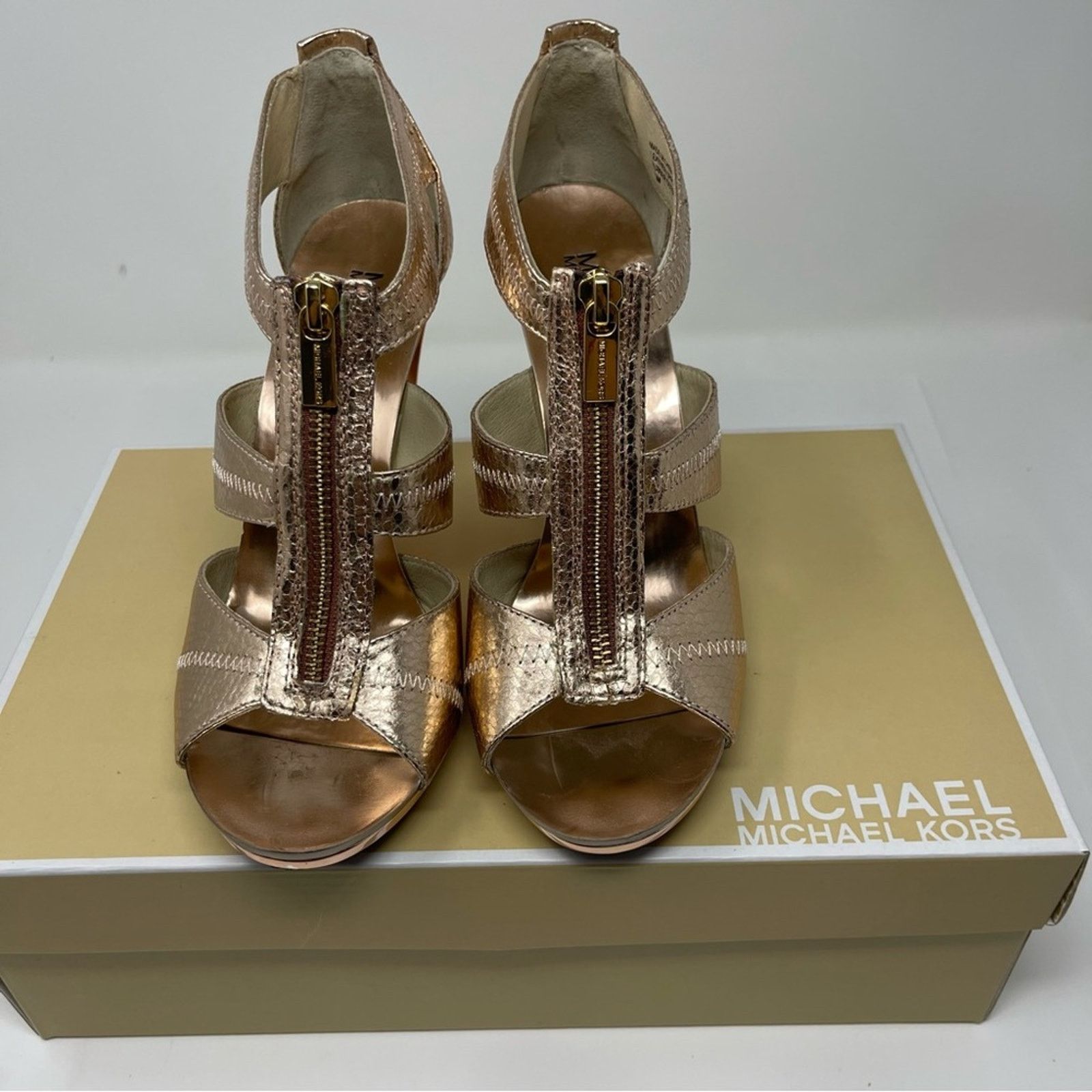 Michael Kors New MICHAEL Michael Kors Women's Metallic Berkley T-strap Size US 7.5 / IT 37.5 - 3 Thumbnail