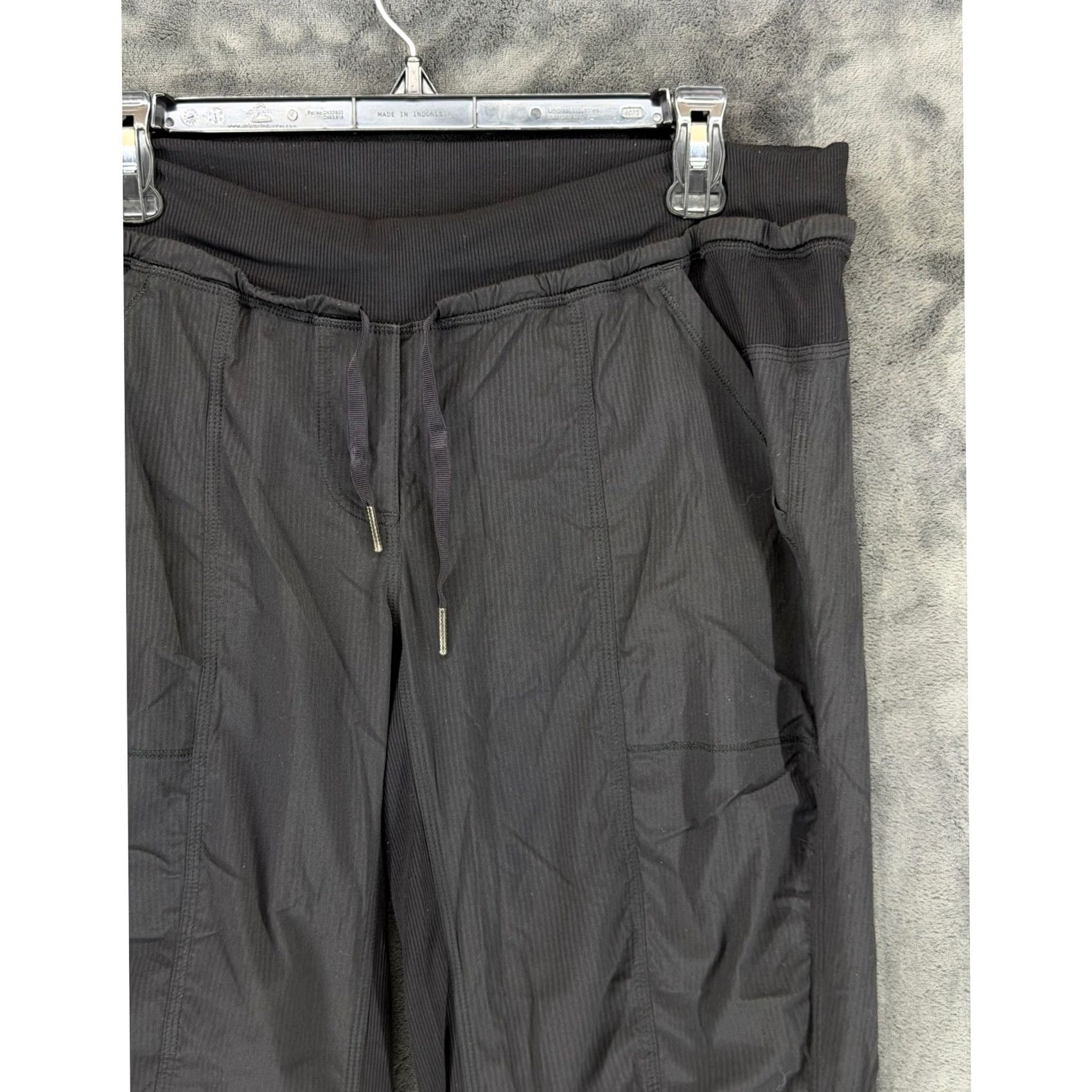 Lululemon Lululemon Beyond the Studio Crop Pants Womens Size 12 Black Pinstripe Joggers Tapered Inseam 26" Drawstring Elastic Waist Pockets Size 34" / US 12 / IT 48 - 2 Thumbnail