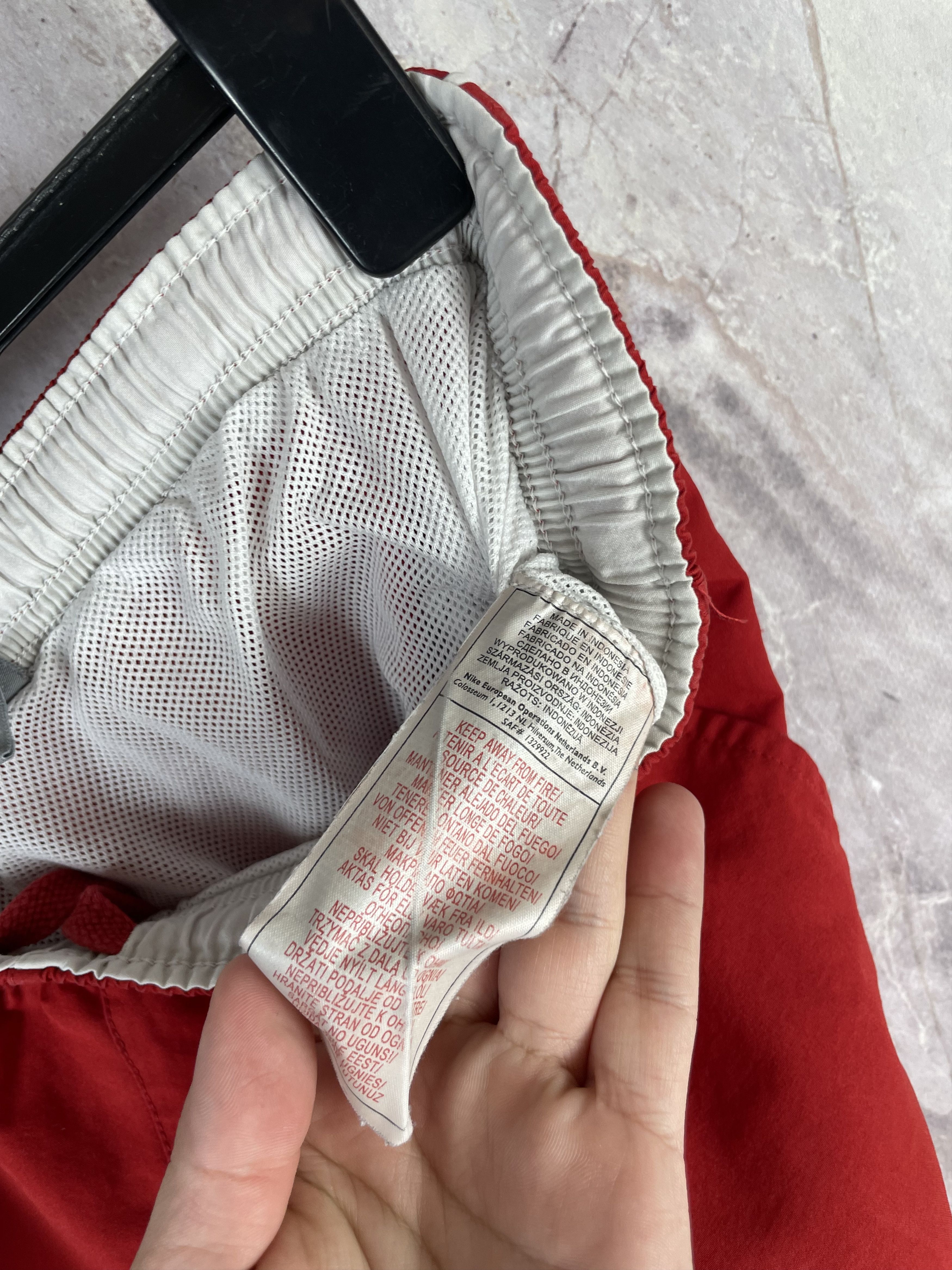 Nike Nike Mens Nylon Shorts y2k Size US 38 / EU 54 - 6 Thumbnail