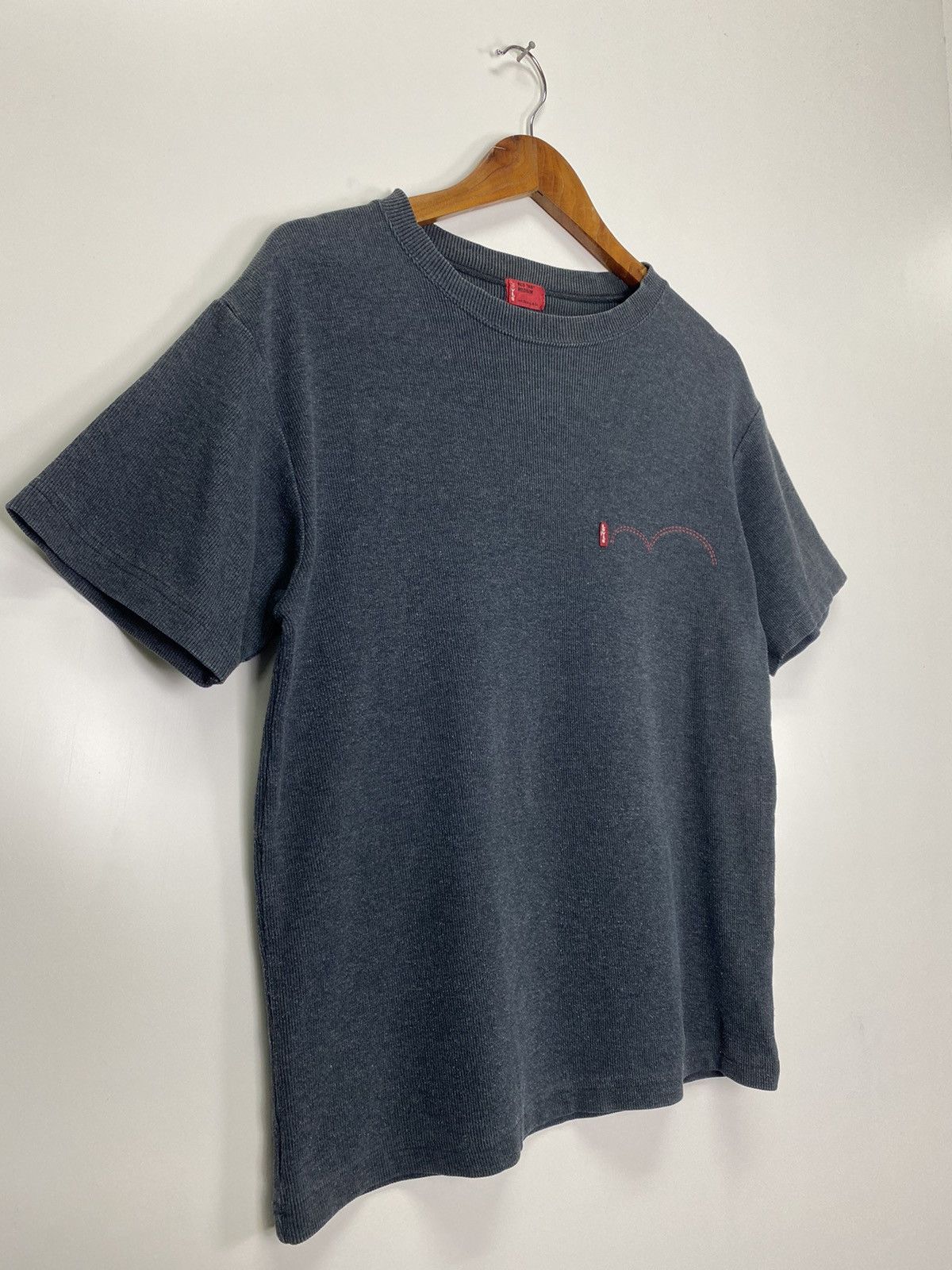 Levi's × Vintage Vintage 90s Levi’s t-shirt Size US M / EU 48-50 / 2 - 5 Thumbnail