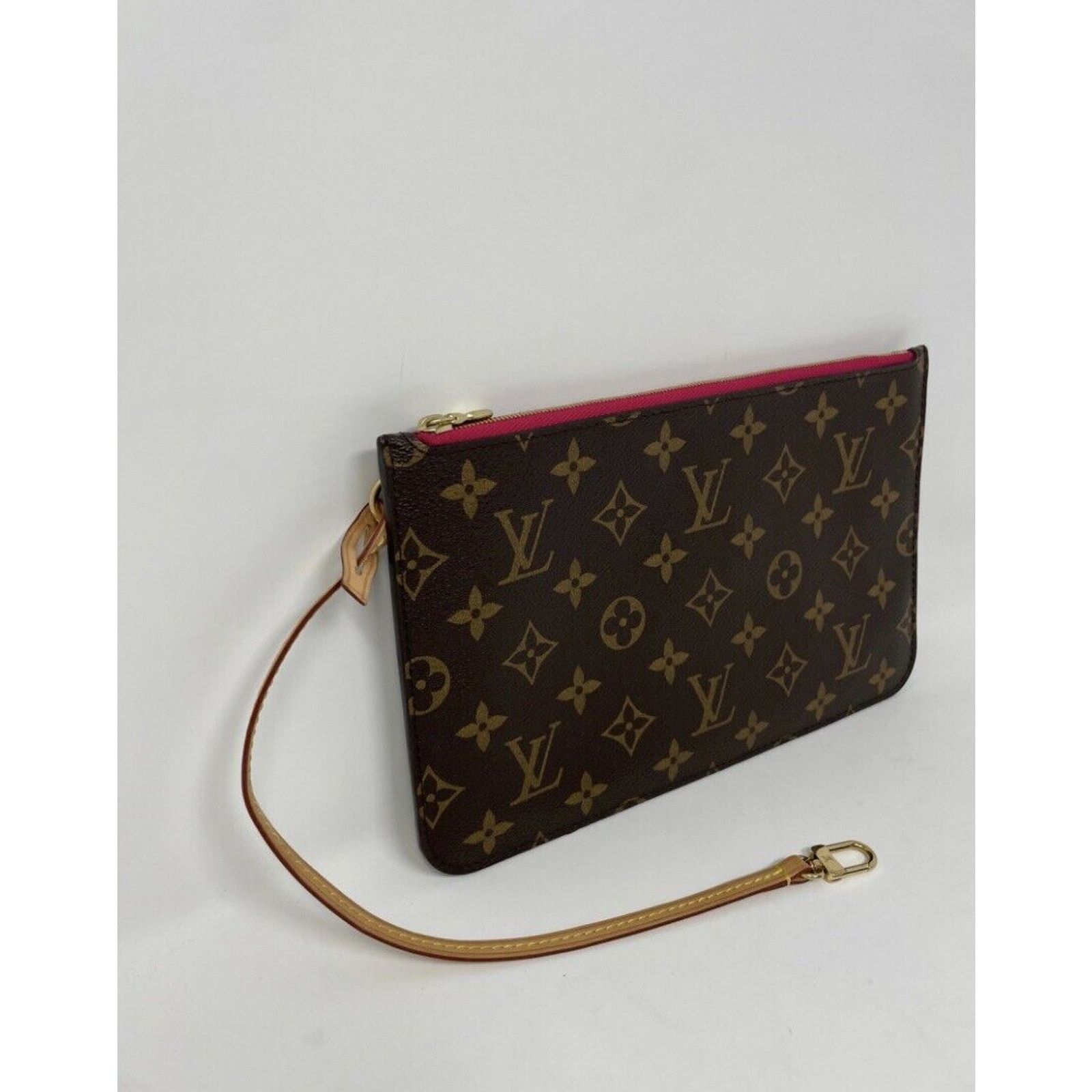 Louis Vuitton AUTHENTIC LOUIS VUITTON Large Monogram Pink Pouch Pochette Size ONE SIZE - 5 Thumbnail