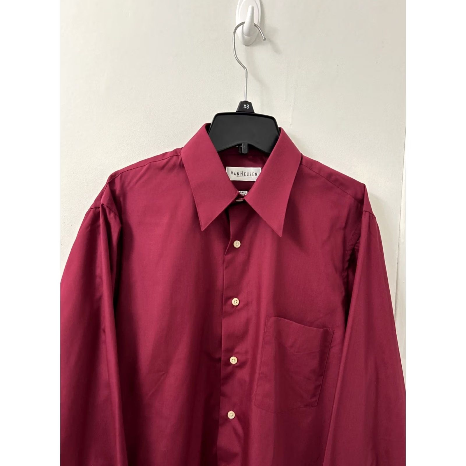 Van Heusen Van Heusen Poplin Shirt Mens M 15.5 32/33 Red Wrinkle Free Button Up L/S Dress Shirt Long Sleeve Collared Pocket Barrel Cuff Size US M / EU 48-50 / 2 - 2 Thumbnail