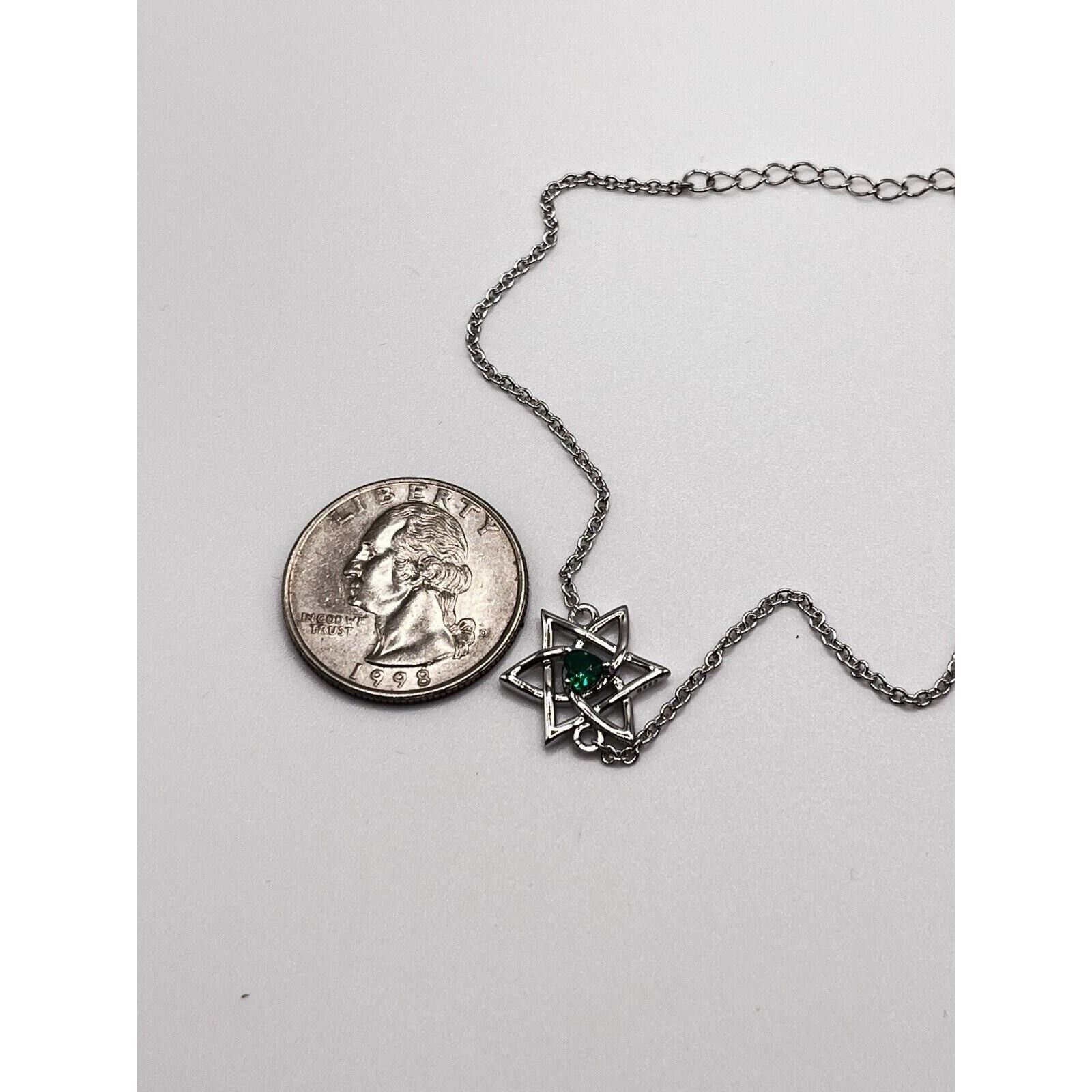 The Unbranded Brand Sterling Star of David Bracelet w Round Simulated Emerald 8" Size ONE SIZE - 2 Thumbnail