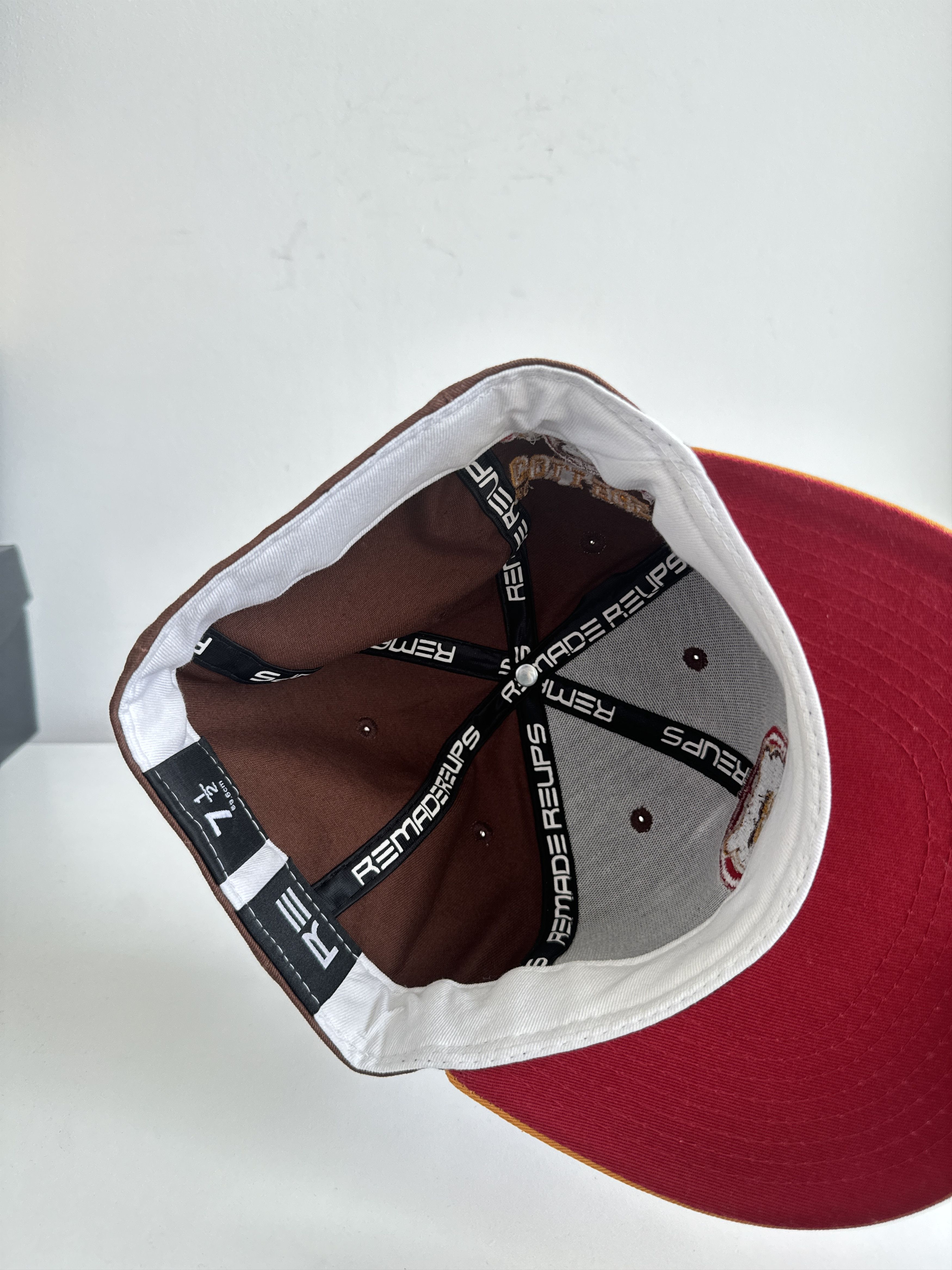 New Era Size 7 1/2 (fits small) Kanye West Inspired Hat Size ONE SIZE - 3 Thumbnail
