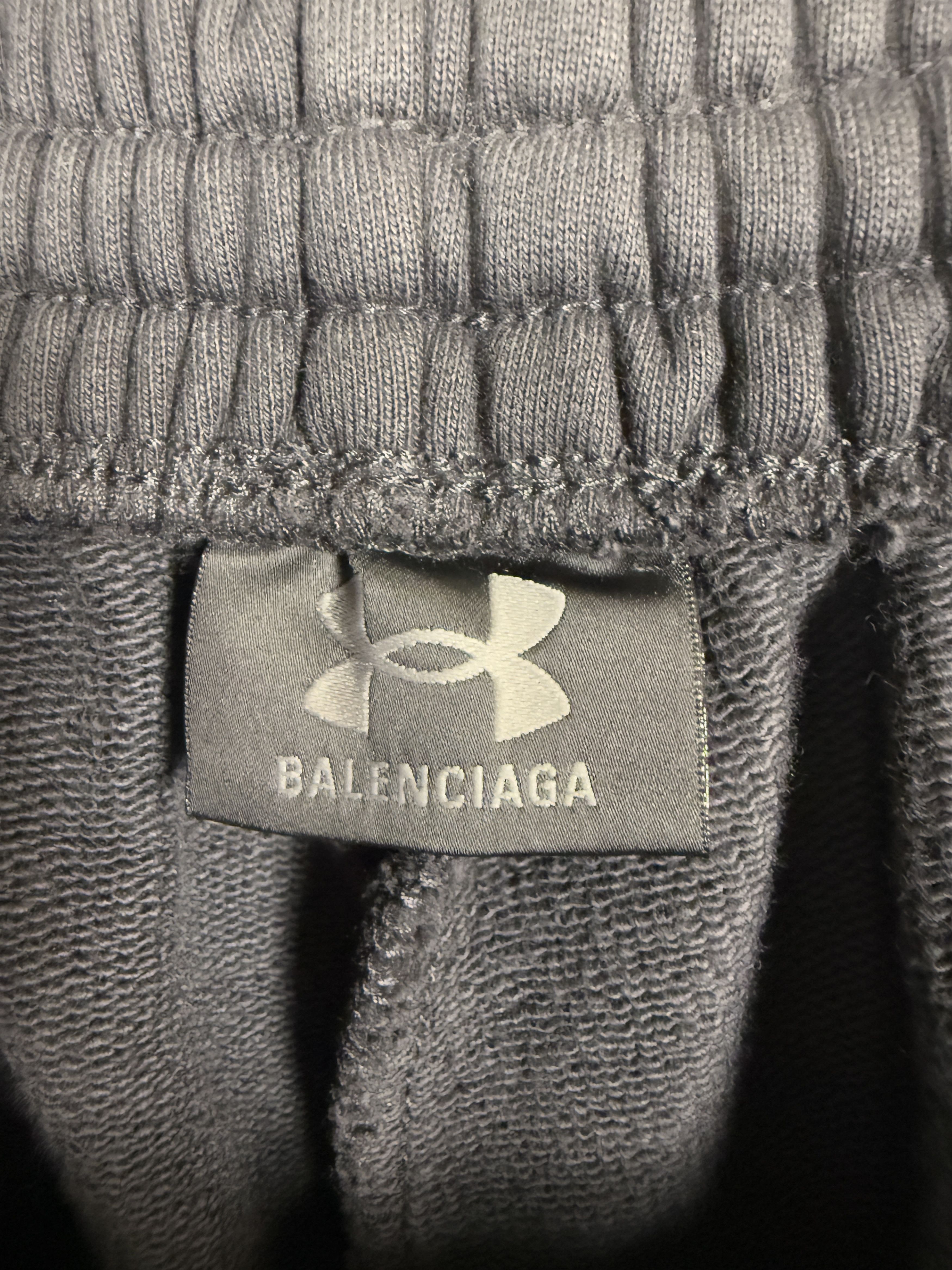 Balenciaga × Under Armour NWOT Balenciaga x Under Armour Baggy Sweatpants Size US 34 / EU 50 - 9 Thumbnail