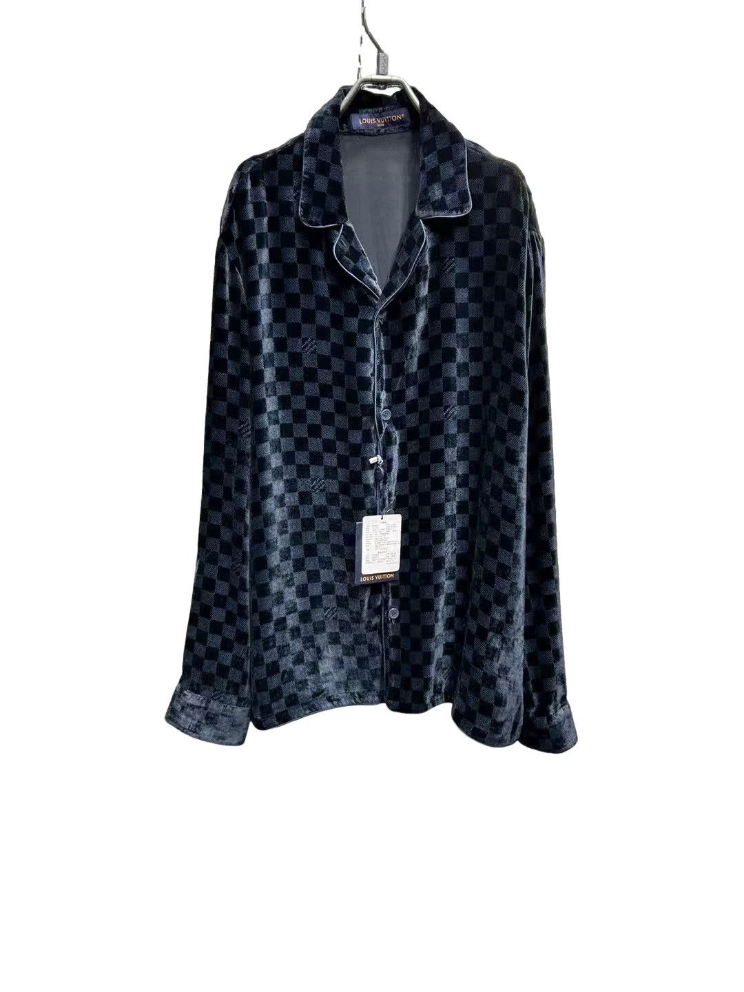 Louis Vuitton Louis Vuitton Damier Velvet Pajama Shirt Size M Size US M / EU 48-50 / 2 - 1 Thumbnail
