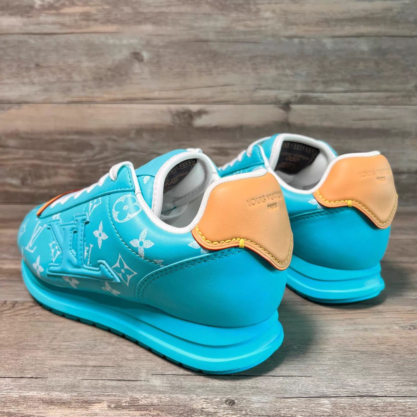 Louis Vuitton LV x Nigo Buttersoft Gump Tiff Blue WB Logo UK7.5/41.5 BNIB Size US 8.5 / EU 41-42 - 4 Thumbnail