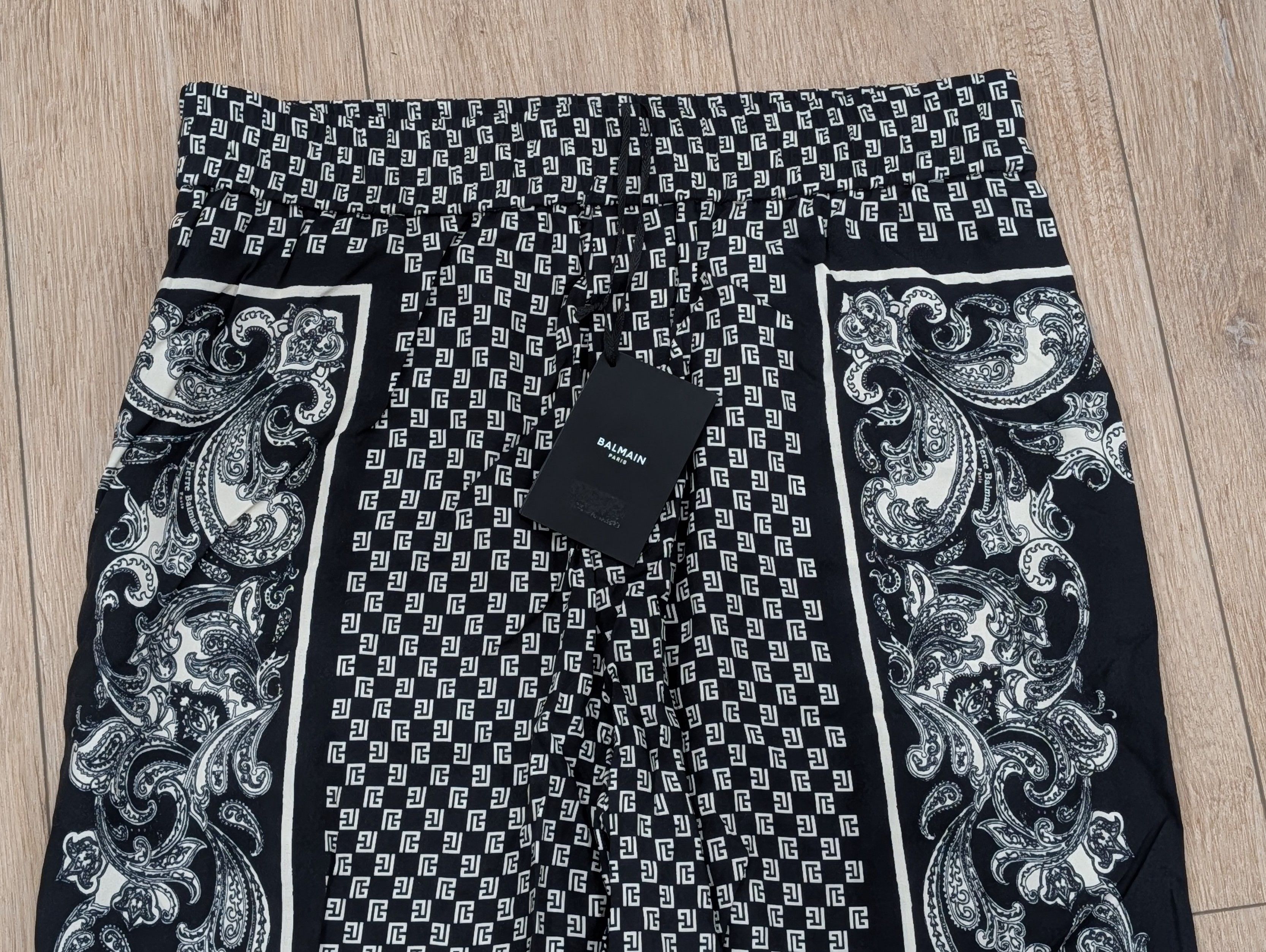Balmain BALMAIN Mini Monogram Paisley Jogger Pants Black 50 US 34 Size US 34 / EU 50 - 2 Thumbnail