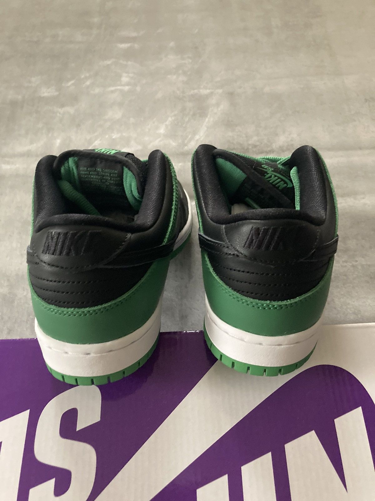 Nike Dunk sb classic green Size US 9.5 / EU 42-43 - 6 Thumbnail