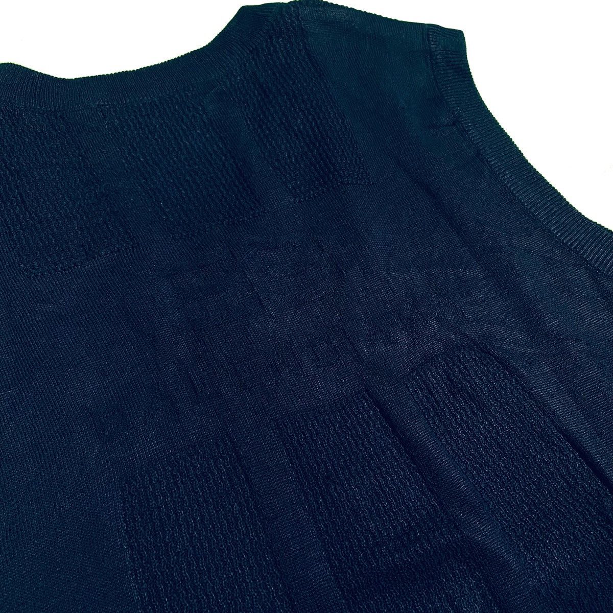 Balenciaga 2000s Balenciaga Vest Knit Classic Luxury Style Size US L / EU 52-54 / 3 - 9 Thumbnail