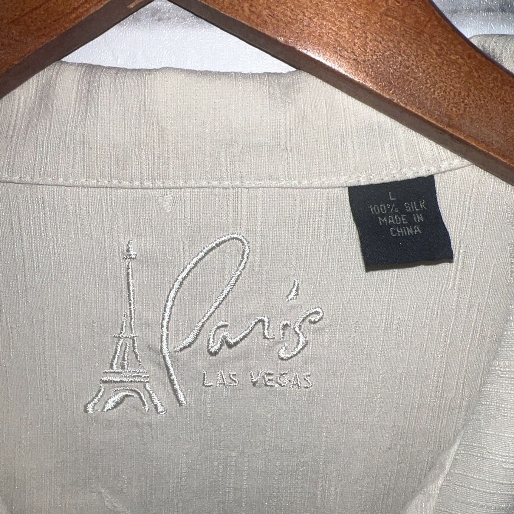 Vintage VINTAGE Paris Las Vegas Silk Button-Up Shirt Men L Beige Casual 90s Size US L / EU 52-54 / 3 - 3 Thumbnail