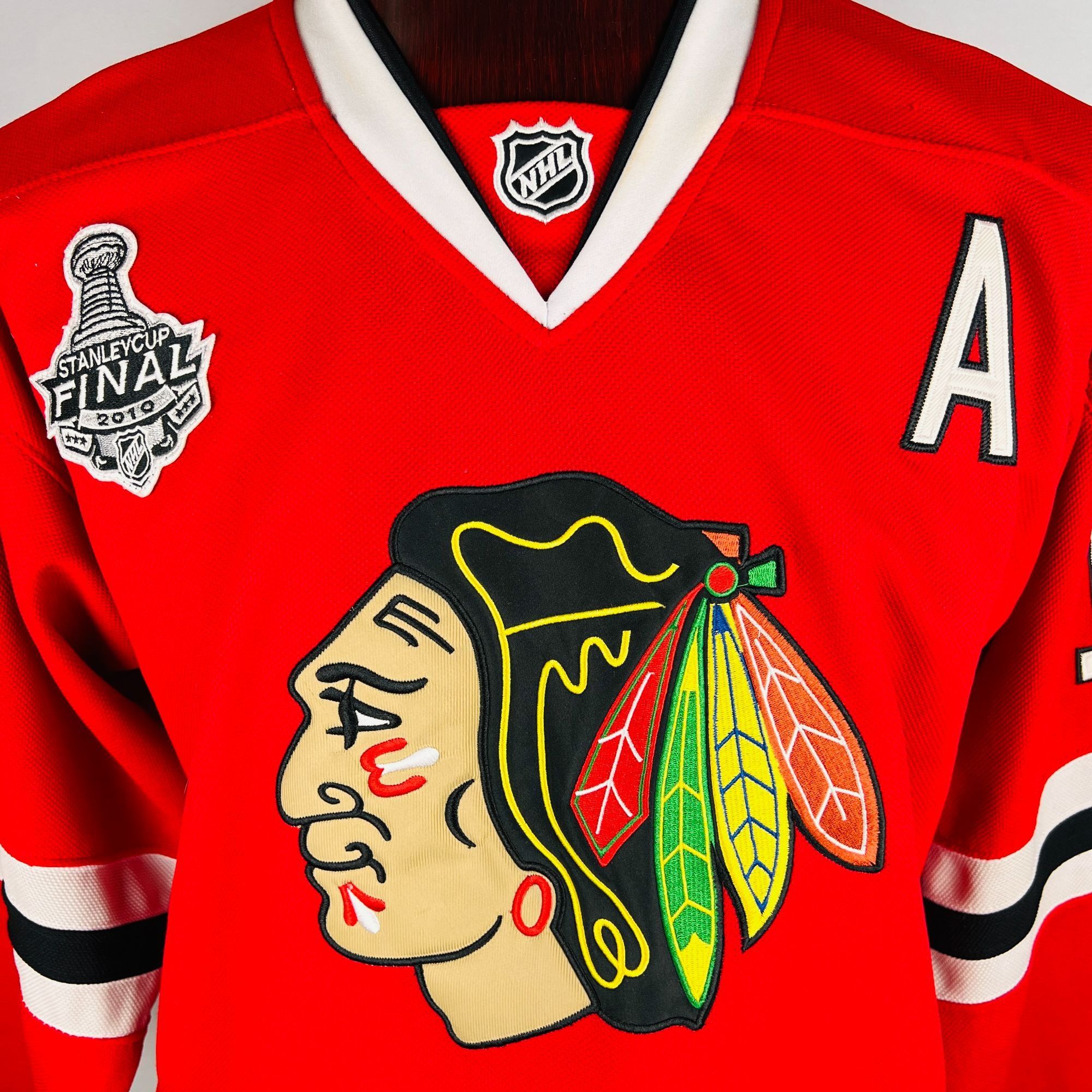 Reebok Chicago Blackhawks Patrick Sharp Capt 2010 Stanley Cup Sewn Size US XL / EU 56 / 4 - 2 Thumbnail