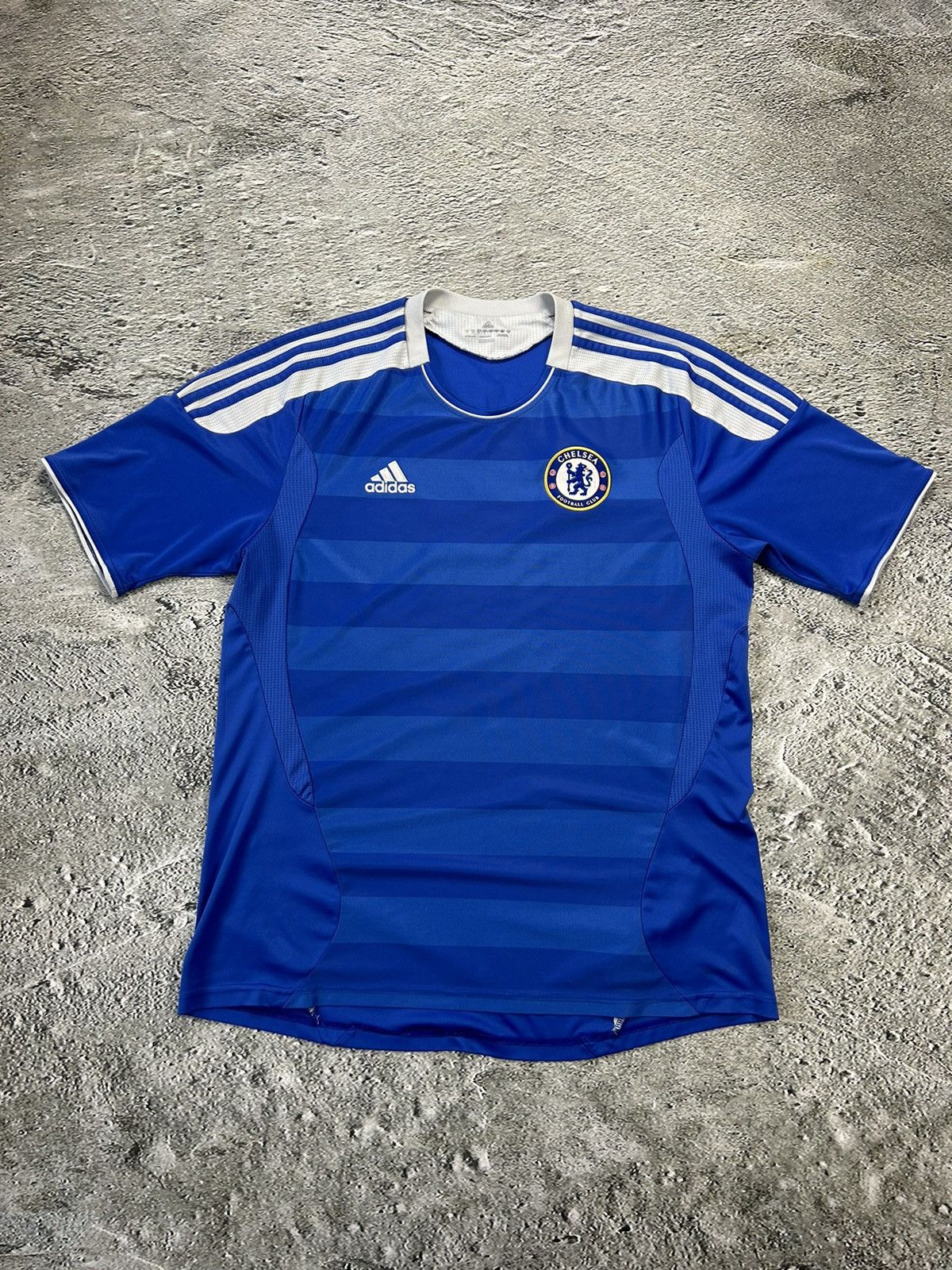 Adidas × Chelsea Soccer Drogba Chelsea Jersey vintage Adidas blue football 2011 12 Size US L / EU 52-54 / 3 - 4 Thumbnail