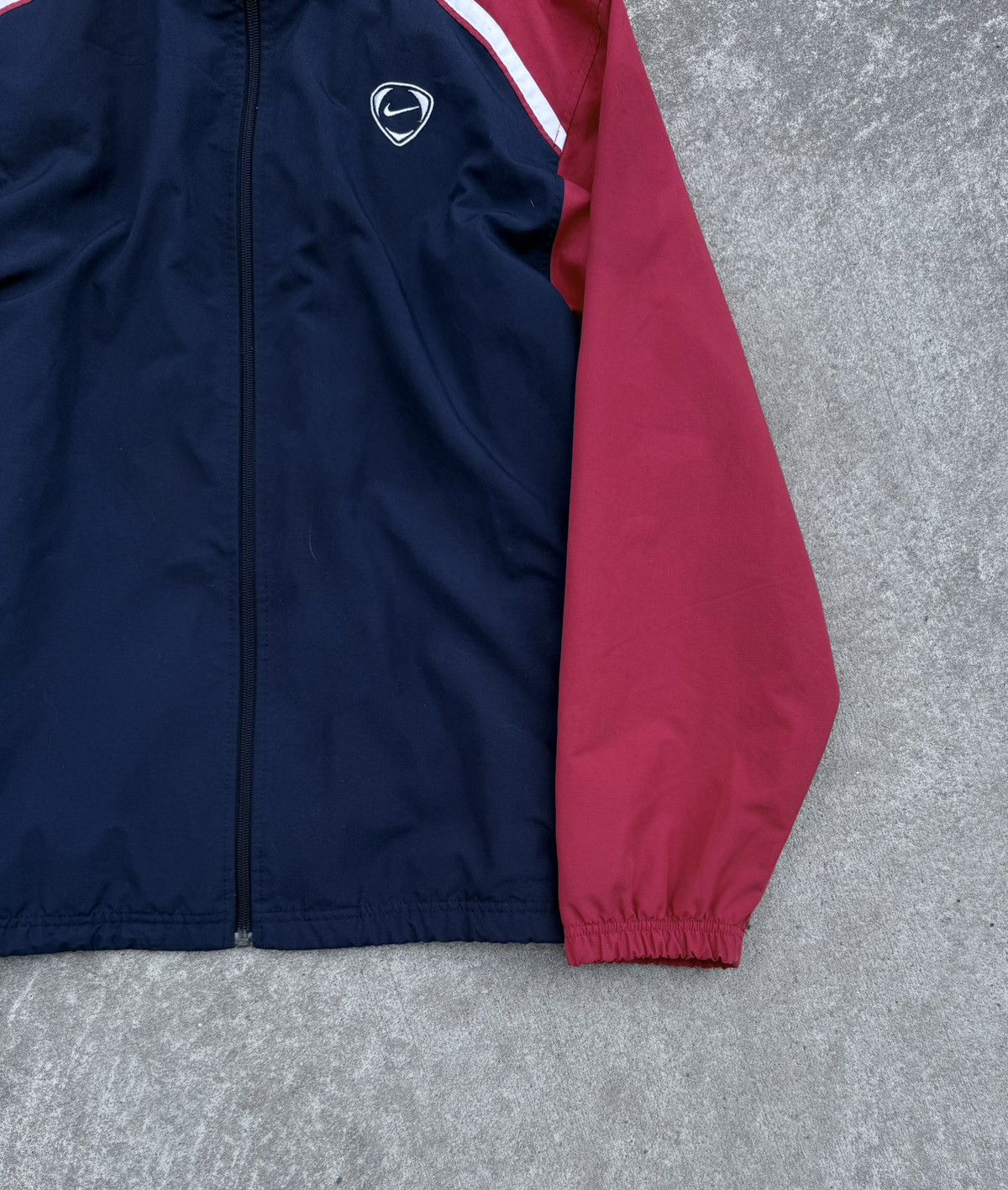 Nike × Vintage Vintage Nike Y2K streetwear windbreaker jacket Size US L / EU 52-54 / 3 - 3 Thumbnail