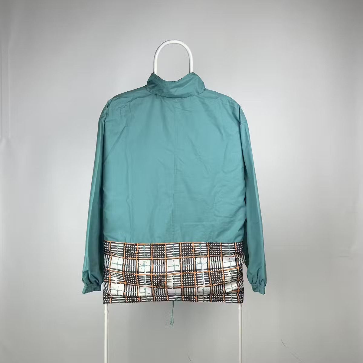 Reebok Reebok windbreaker track top vintage sportswear size XLarge Size US XL / EU 56 / 4 - 2 Thumbnail