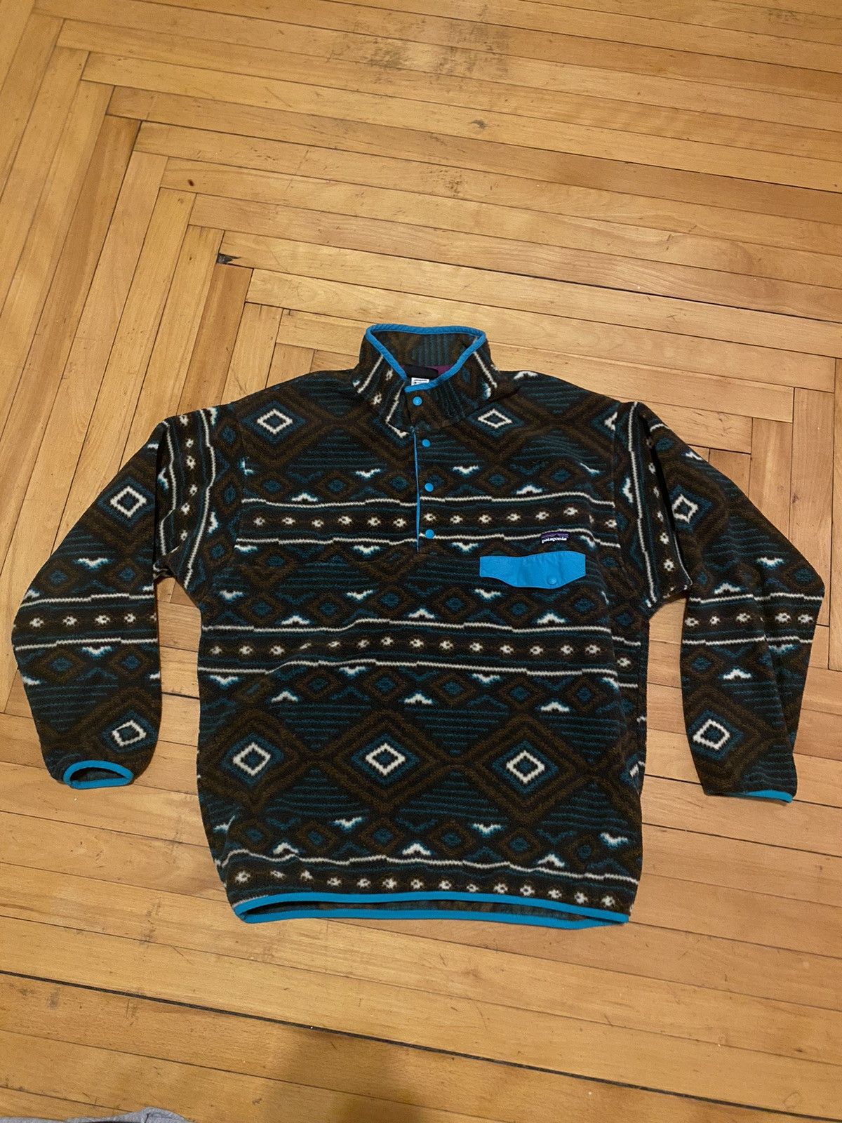 Patagonia sold Synchilla Aztec Pullover Size Medium