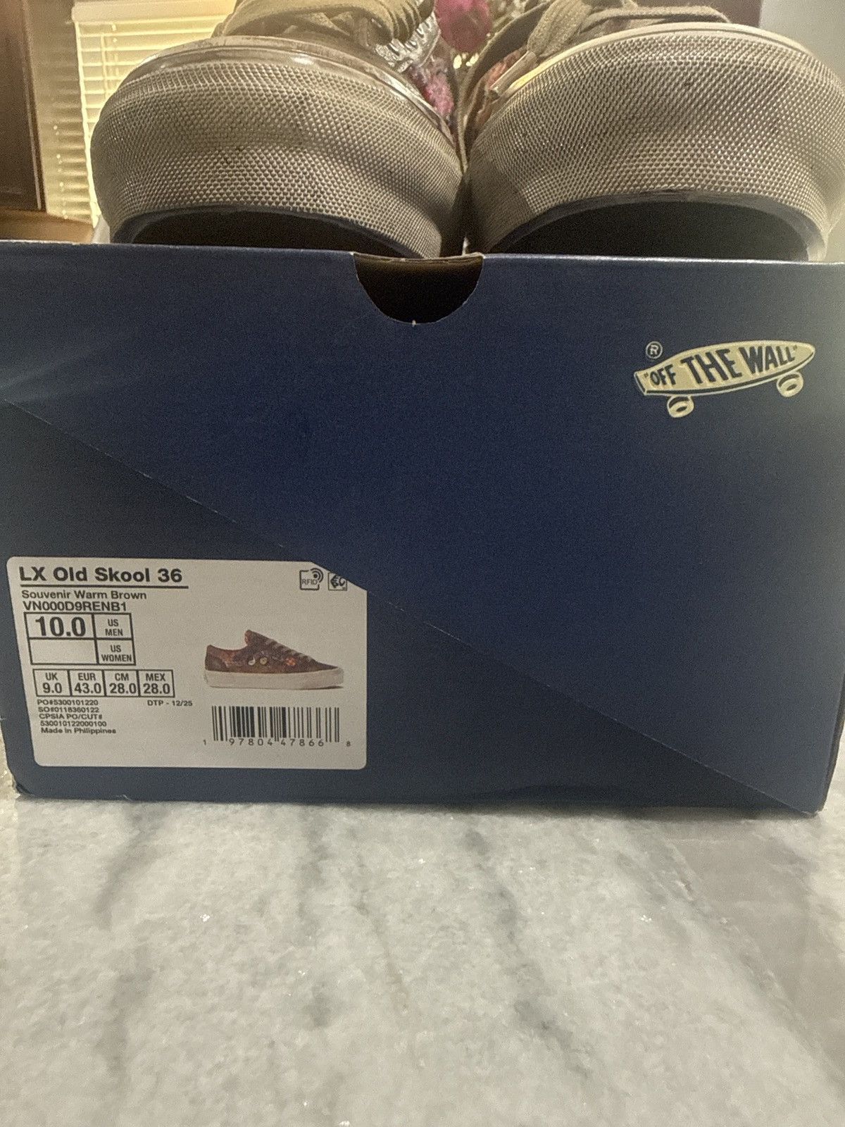 Chanel vans old sckool