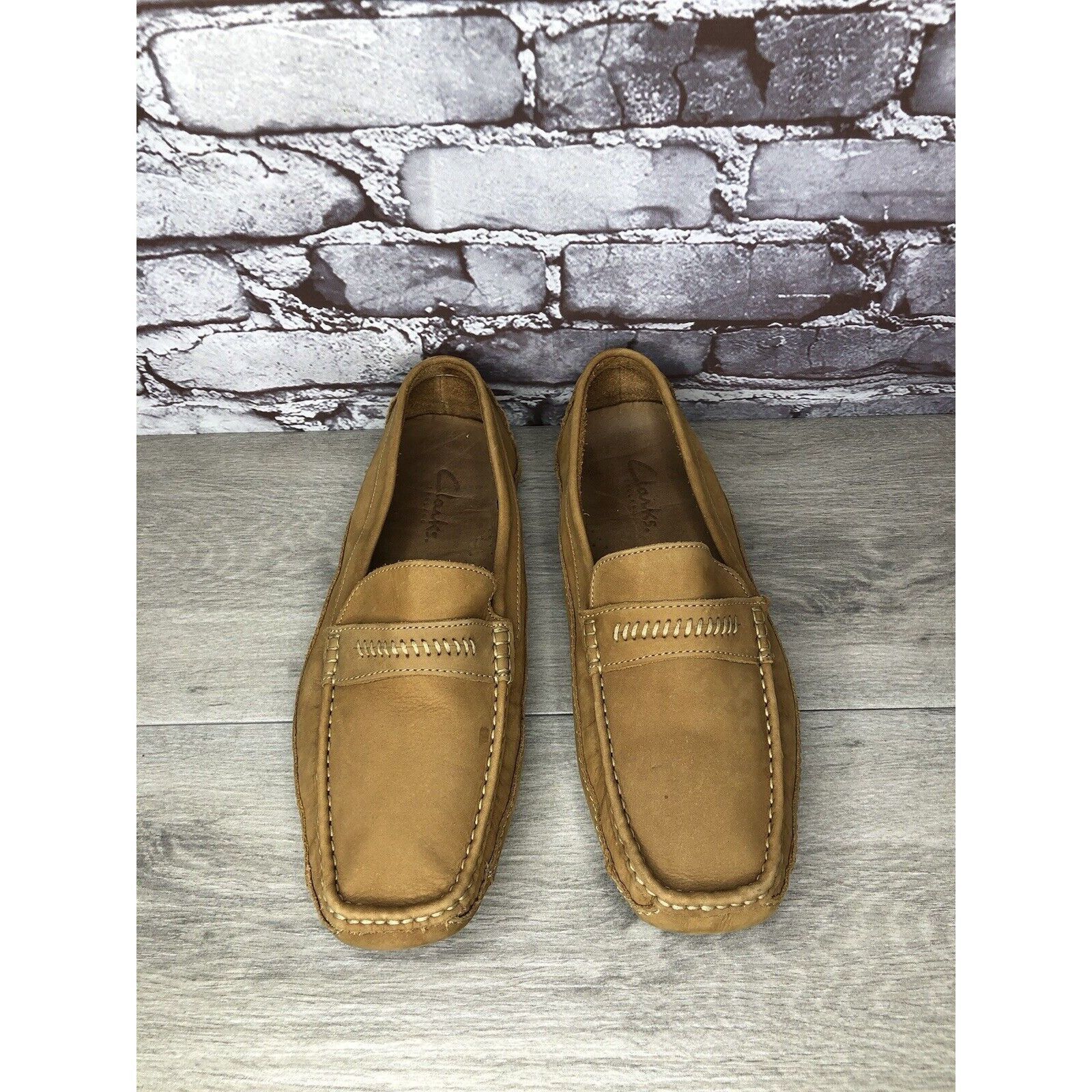 Clarks Clarks England Tan Nubuck Leather Slip On Driving Loafers Sh Size US 11 / EU 44 - 22 Thumbnail