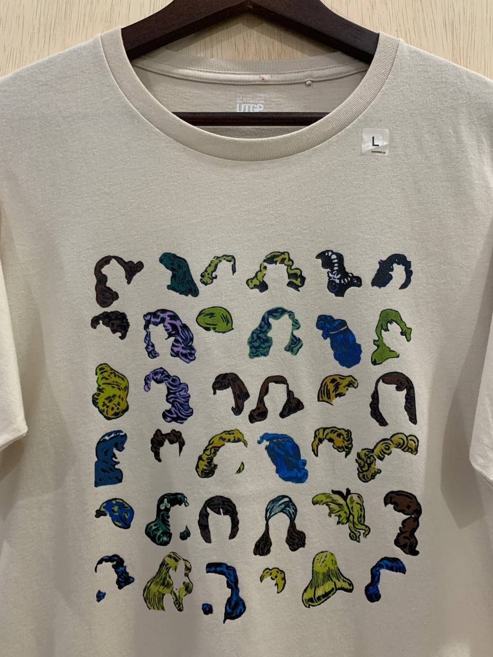 MoMA Moma Woman Face Hair Art Tee Size US L / EU 52-54 / 3 - 2 Thumbnail
