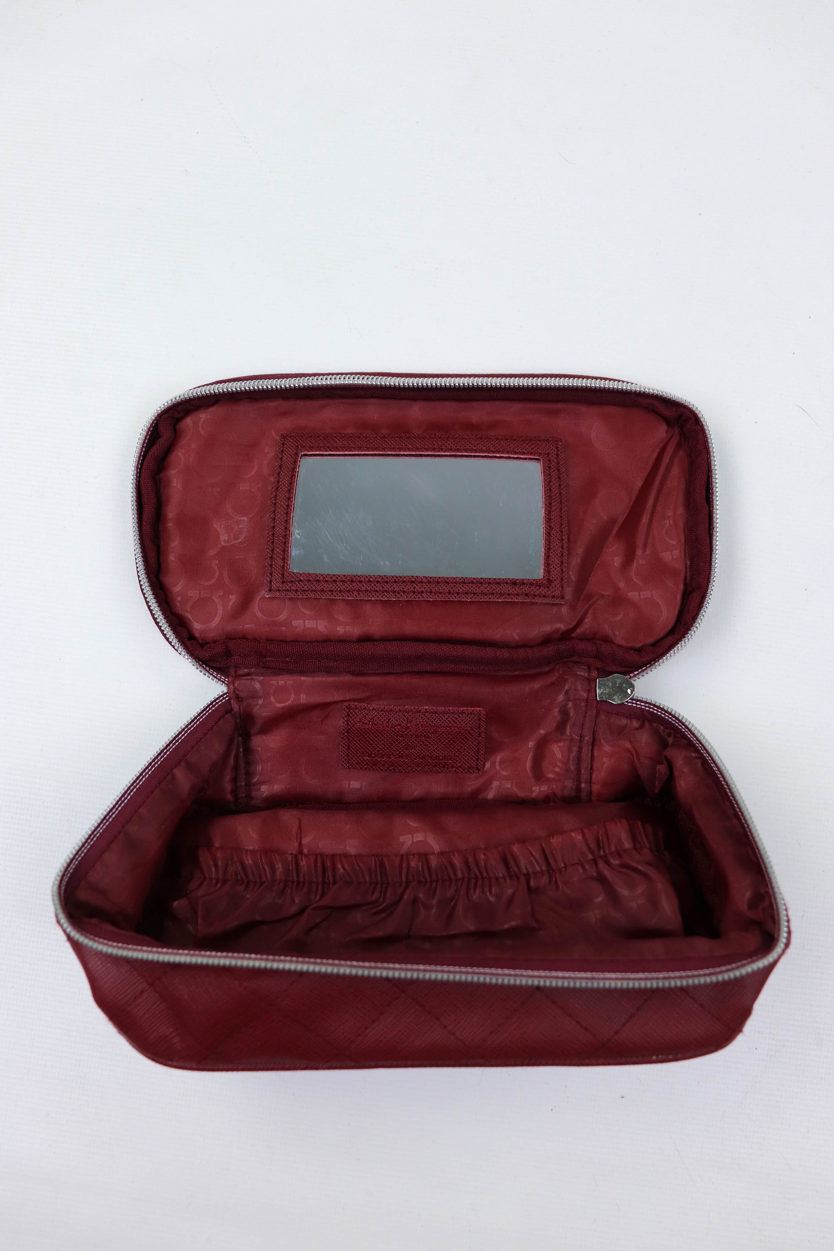 Salvatore Ferragamo Salvatore Ferragamo Parfums Singapore Airlines Red Zip Pouch Size ONE SIZE - 10 Thumbnail