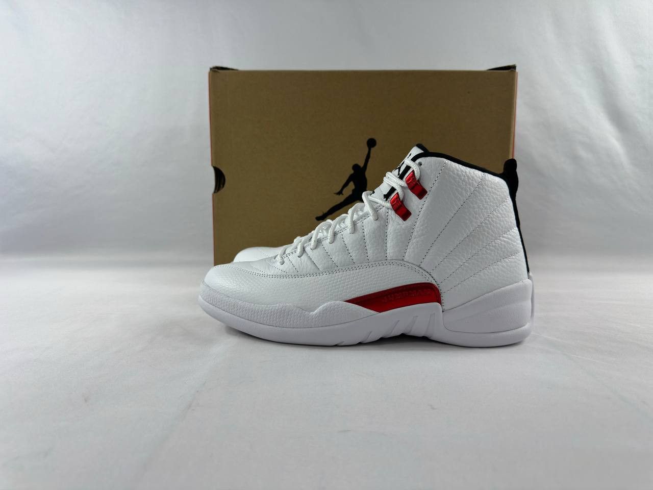Nike Nike Air Jordan 12 Retro 'Twist' CT8013-106 Worn Once Size US 8.5 / EU 41-42 - 5 Thumbnail