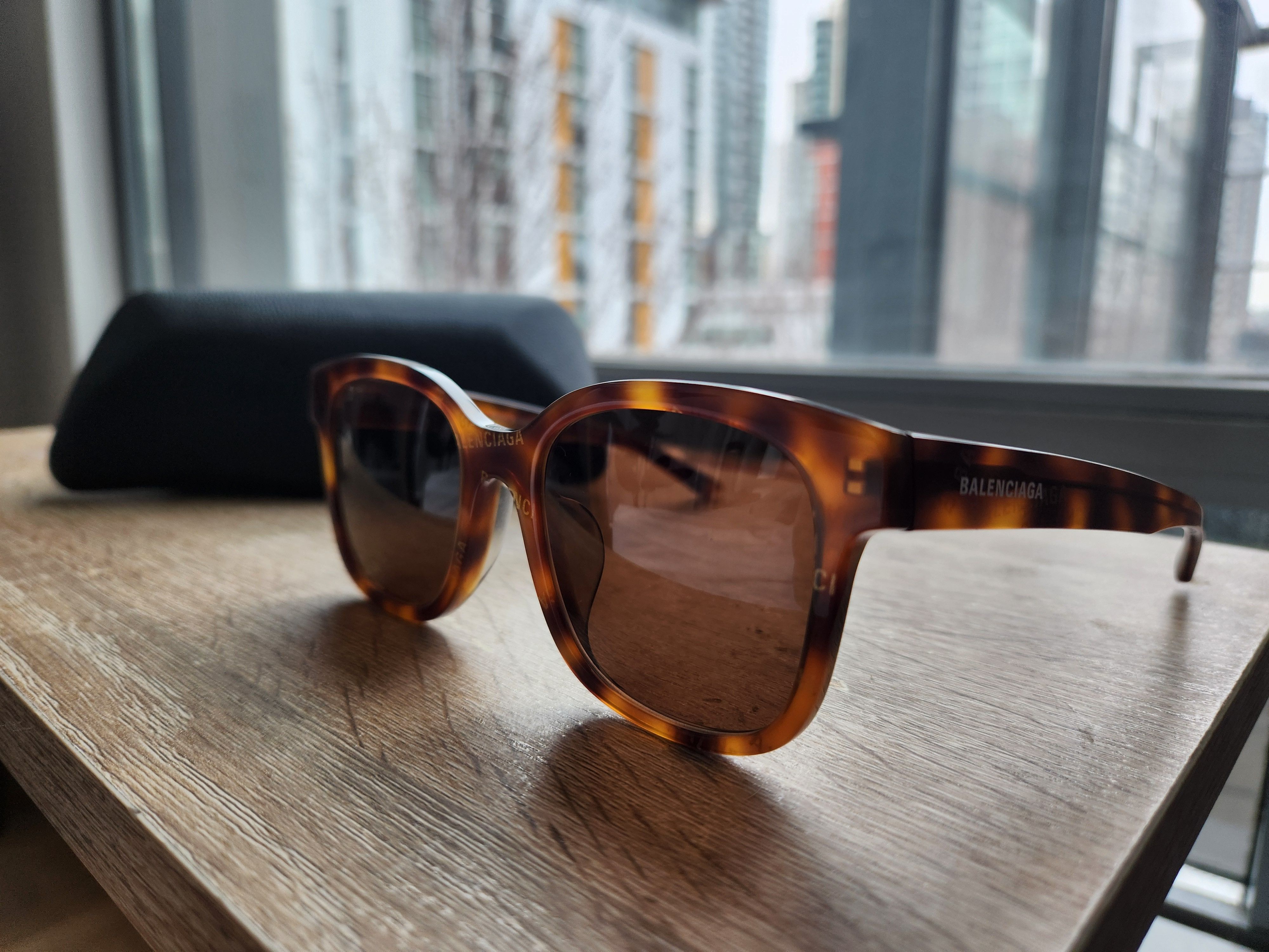 image of Balenciaga Unisex Tortoiseshell Sunglasses New in Brown, Men's