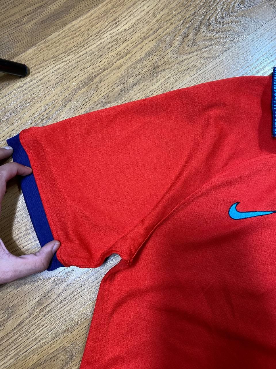 Nike × Vintage 90s Nike Central Swoosh Vintage Y2K Oversized Retro T-Shirt Size US L / EU 52-54 / 3 - 14 Thumbnail