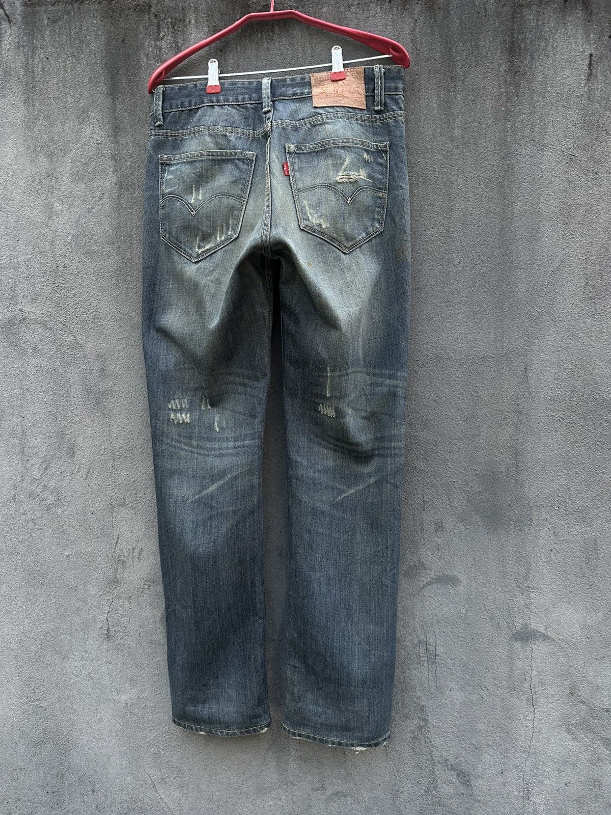 Levi's Vintage Clothing 👹Vintage Levi’s Distressed Straight Cut Jeans Size US 31 - 8 Thumbnail