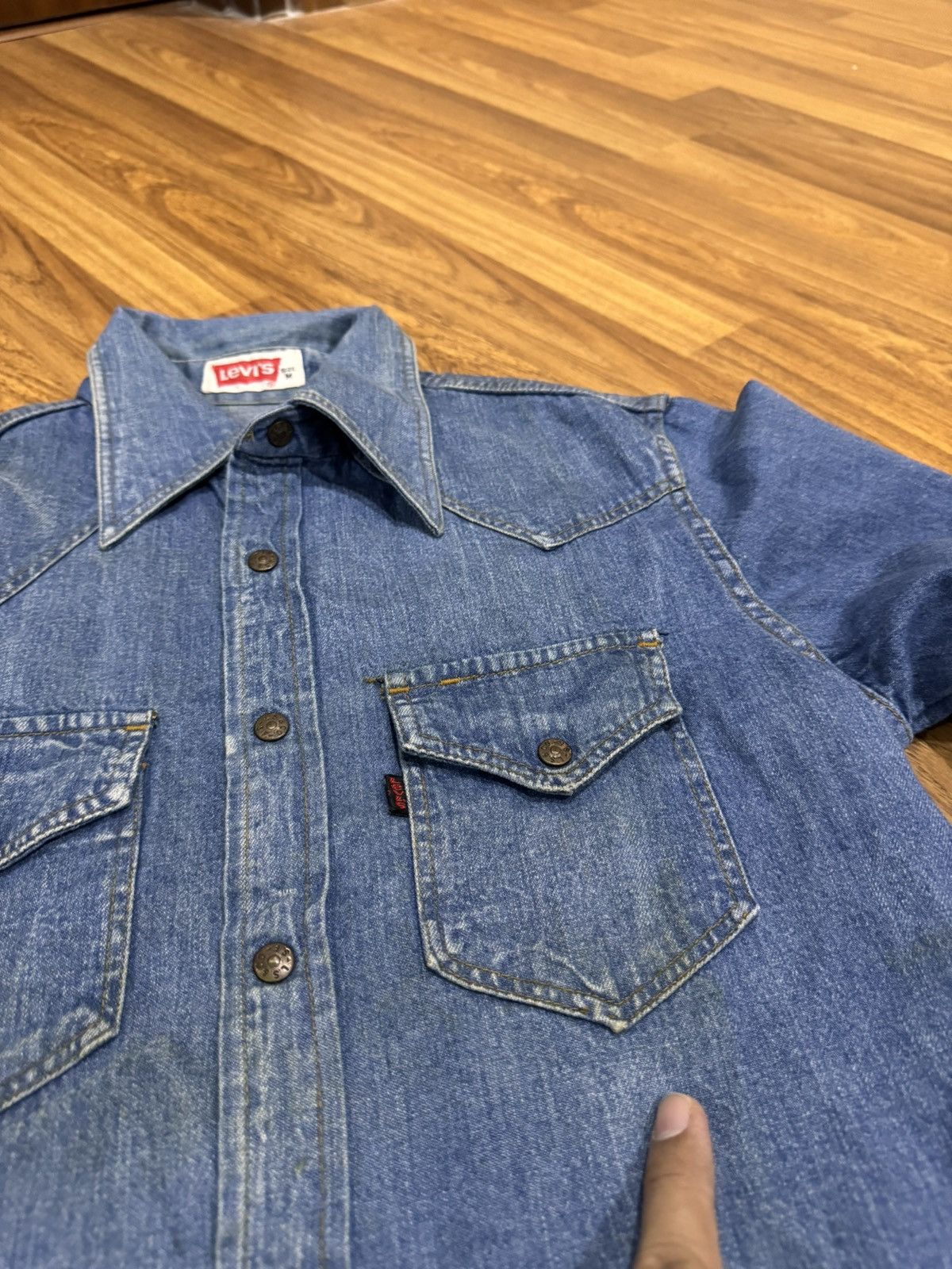 Levi's VINTAGE 1970s LEVIS BLACK TAG BUTTON UP SHIRT Size M / US 6-8 / IT 42-44 - 13 Thumbnail