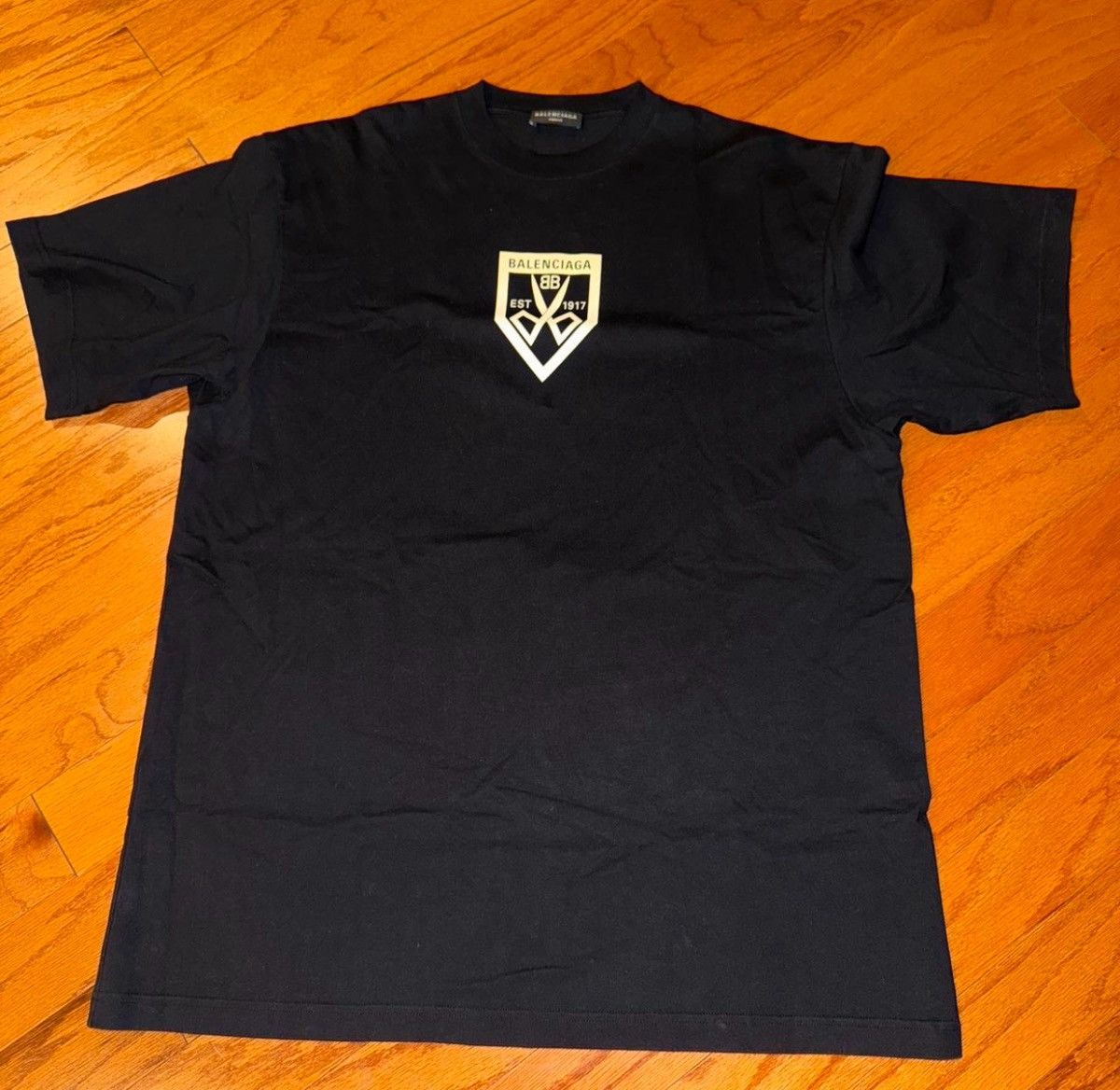 BALENCIAGA｜ (764235 TRVK1 1041) Buy Balenciaga Medium Fit T-Shirt 'Faded Washed Black