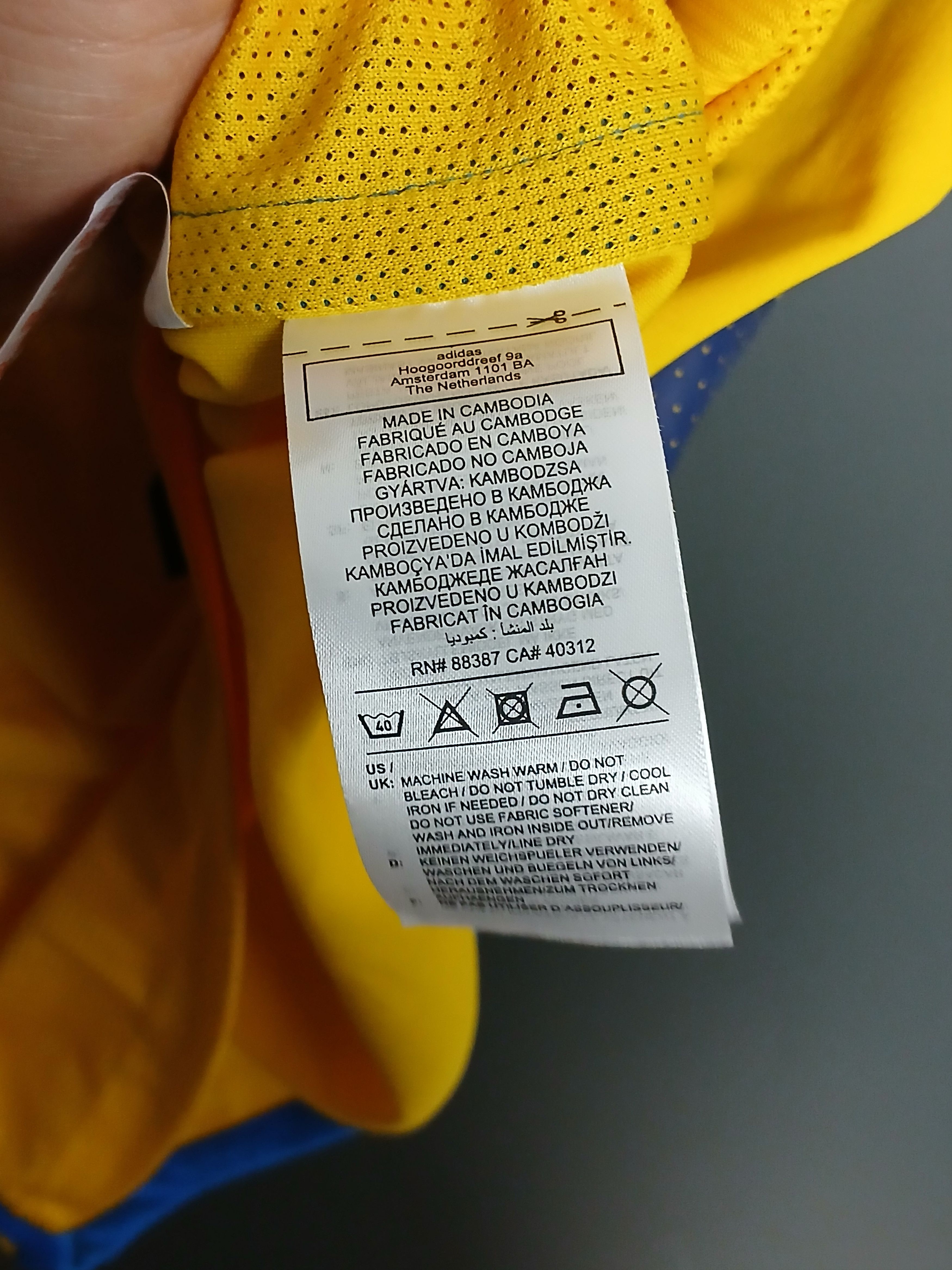 Adidas KIDS Sweden National Team 24/25 Home Football Jersey T-Shirt Size US S / EU 44-46 / 1 - 9 Thumbnail