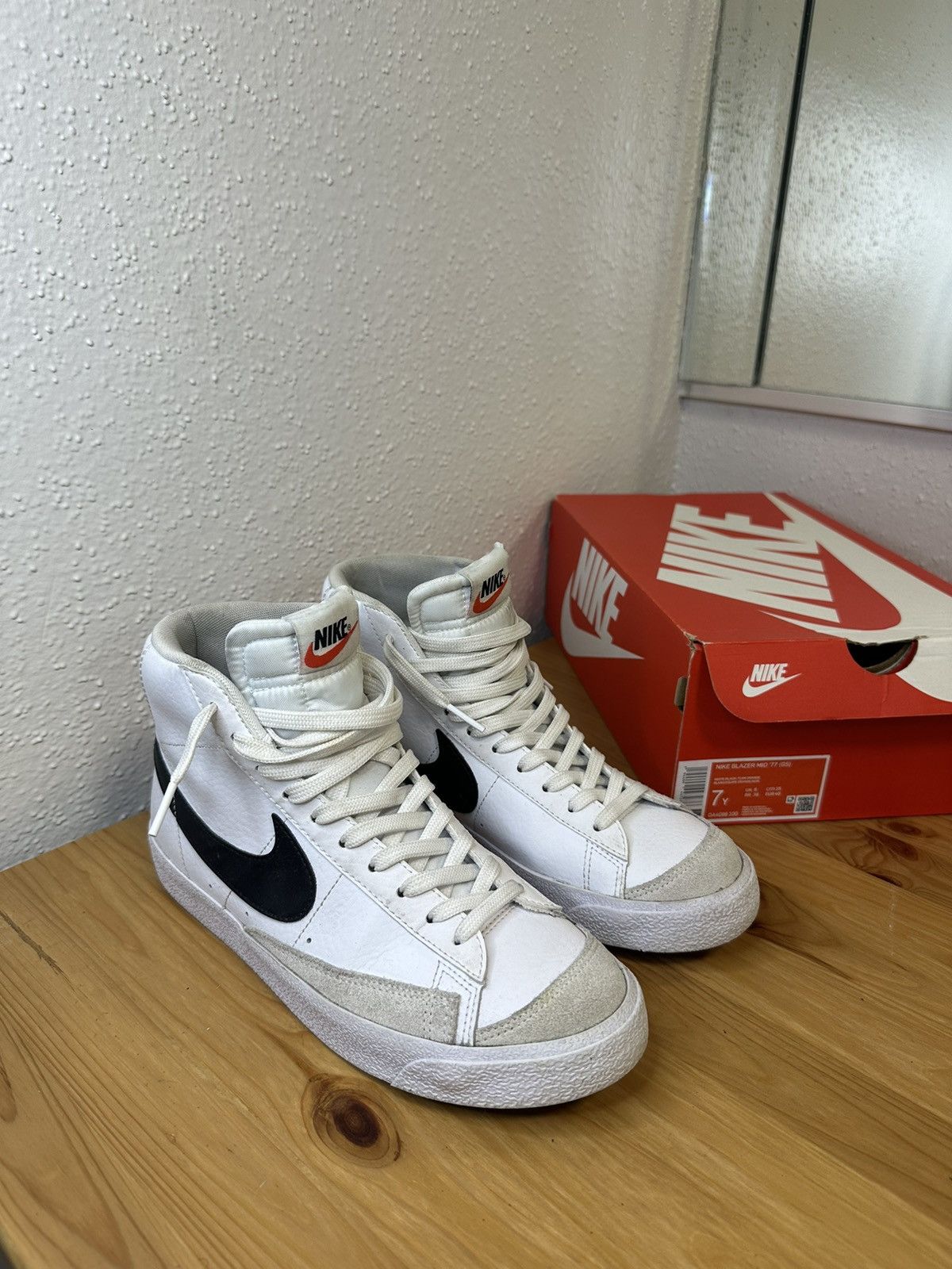 Nike Nike Blazer Mid 77 size 7Y | Grailed