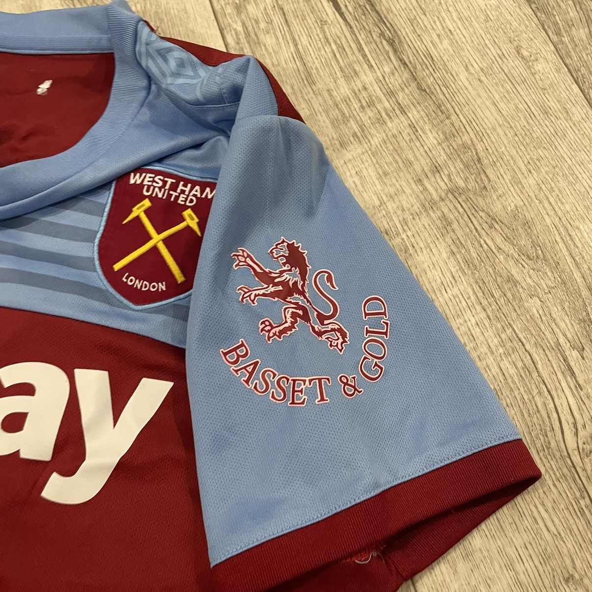 Umbro × Vintage Umbro West Ham betway London basset gold Jeevan jersey shirt Size US S / EU 44-46 / 1 - 4 Thumbnail