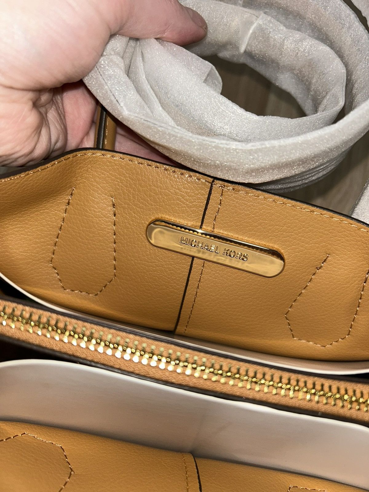 Michael Kors Michael Kors Two-Tone Mercer Bag Size ONE SIZE - 3 Thumbnail